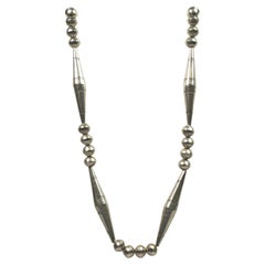 Navajo 28" lange Halskette aus Sterlingsilber