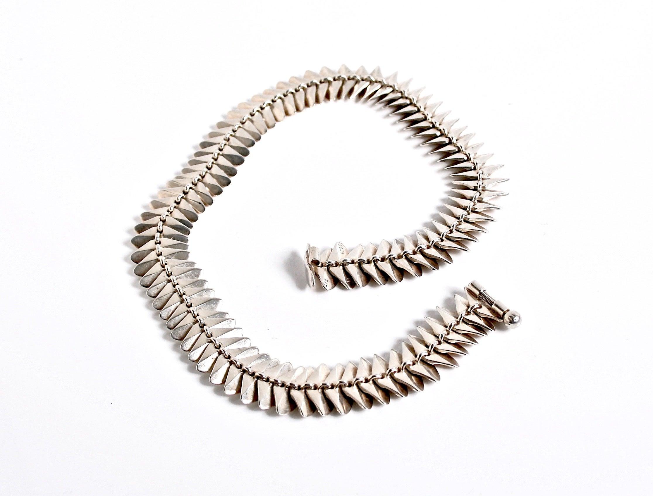 Modernist Sterling Silver Necklace Designed by Bent Gabrielsen for Hans Hansen, Denmark For Sale