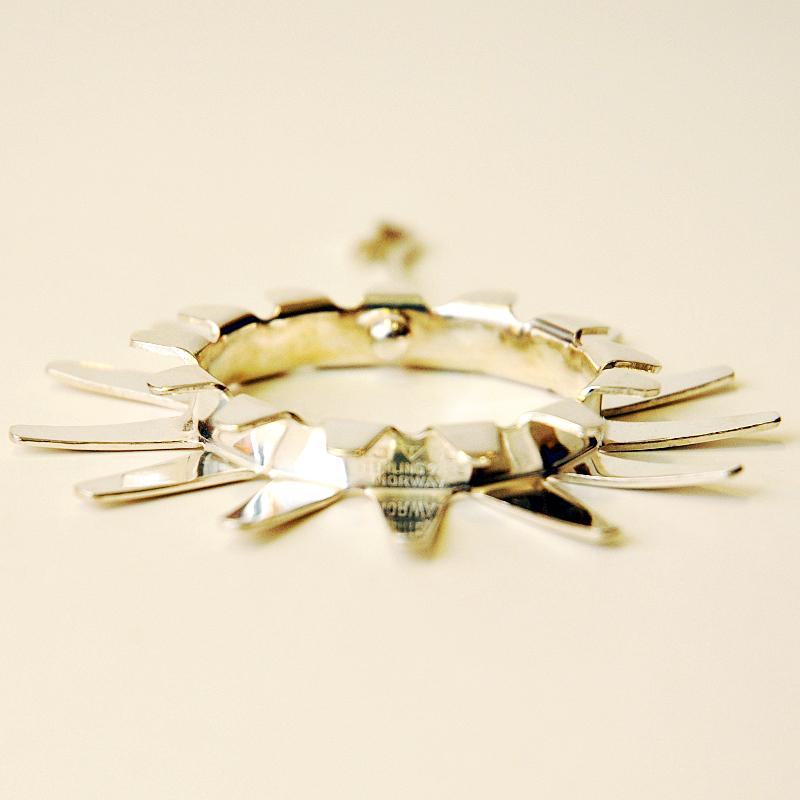 Sterling Silver Necklace Sunburst by Tone Vigeland for Plus, Norway, 1960s For Sale 4
