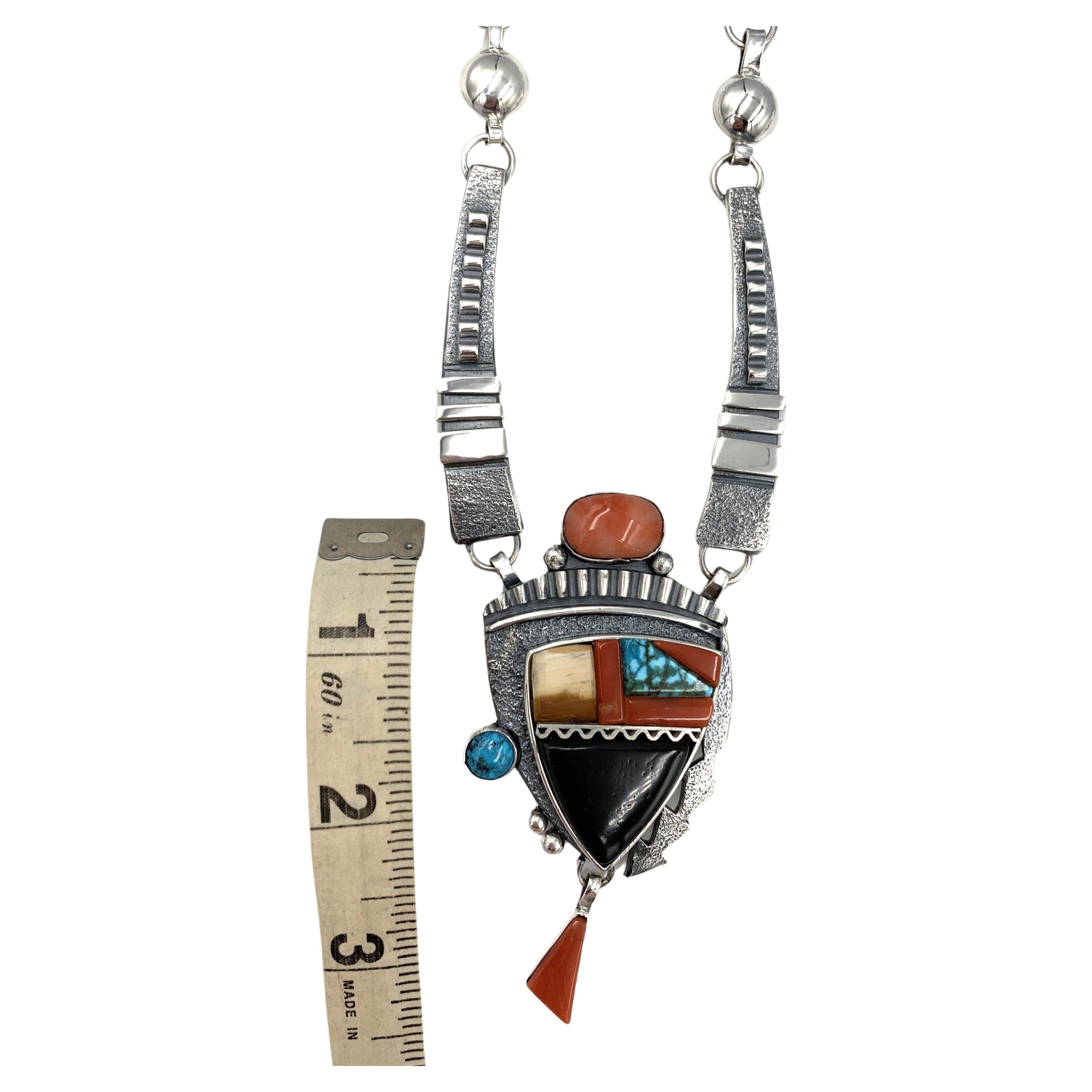 Parure di collane e orecchini in argento sterling con turchese, giaietto, diaspro e corallo in vendita 5