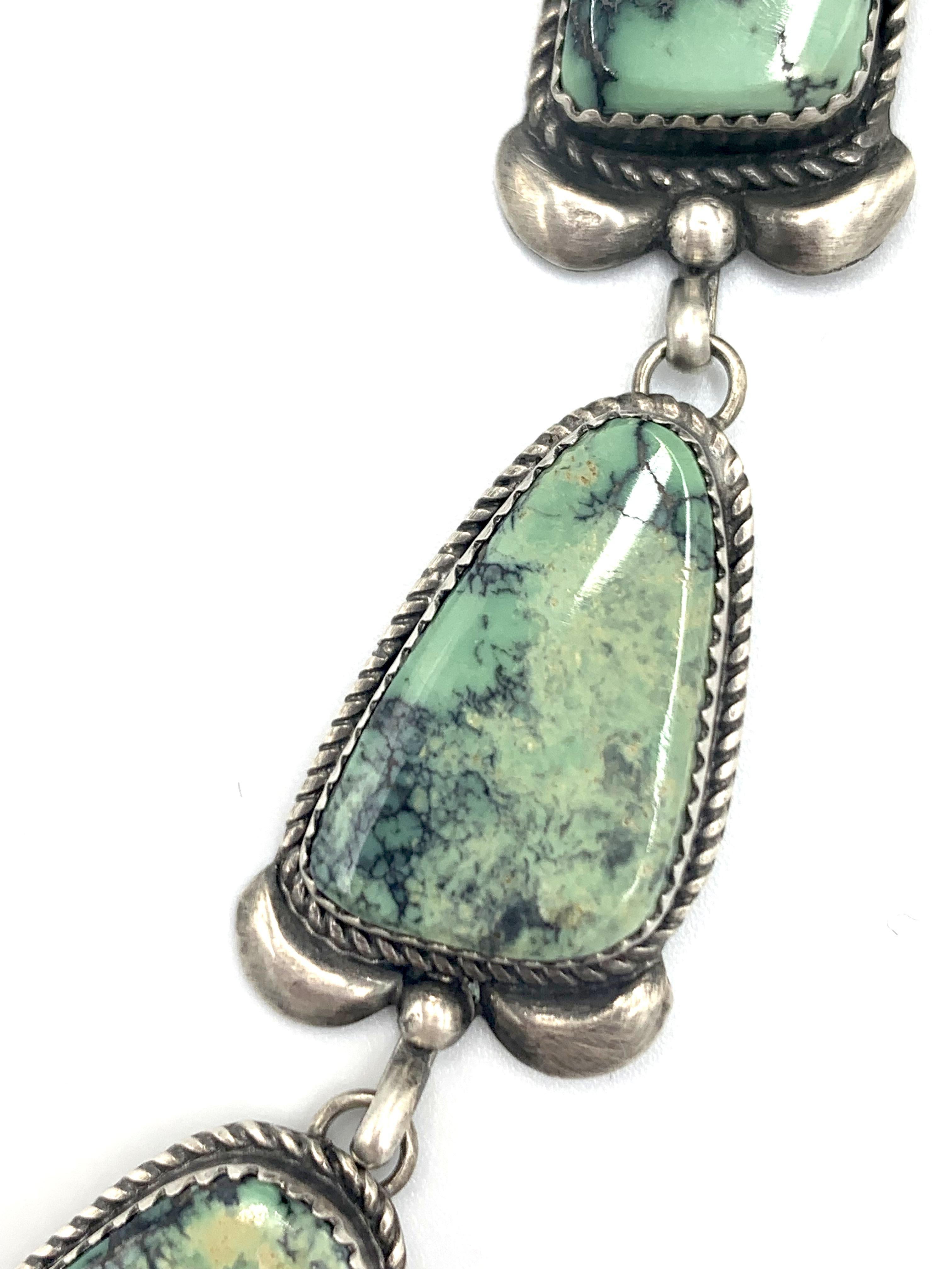 Collana in argento con pietre di turchese Dry Creek tagliate a mano di Mary Tso in vendita 6