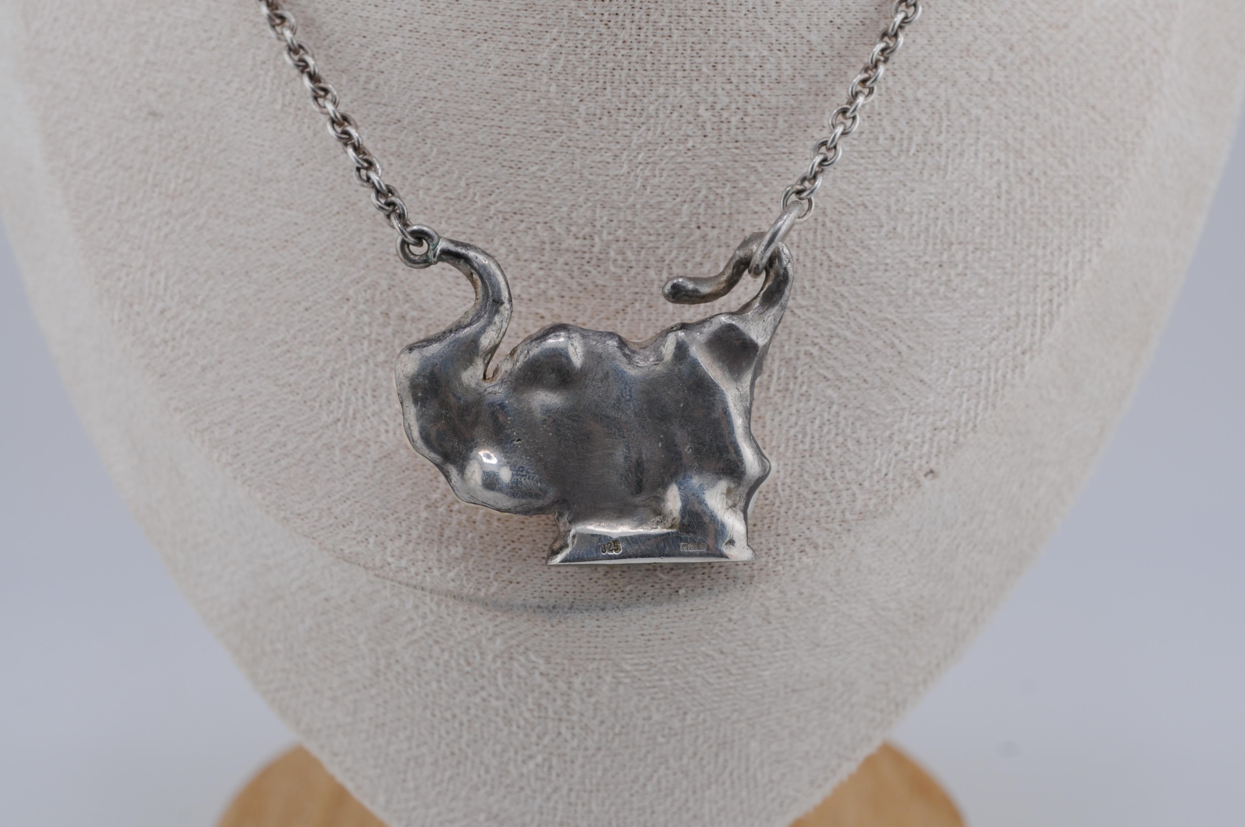 Collana in argento sterling con perla naturale Keshi a forma di elefante in vendita 4