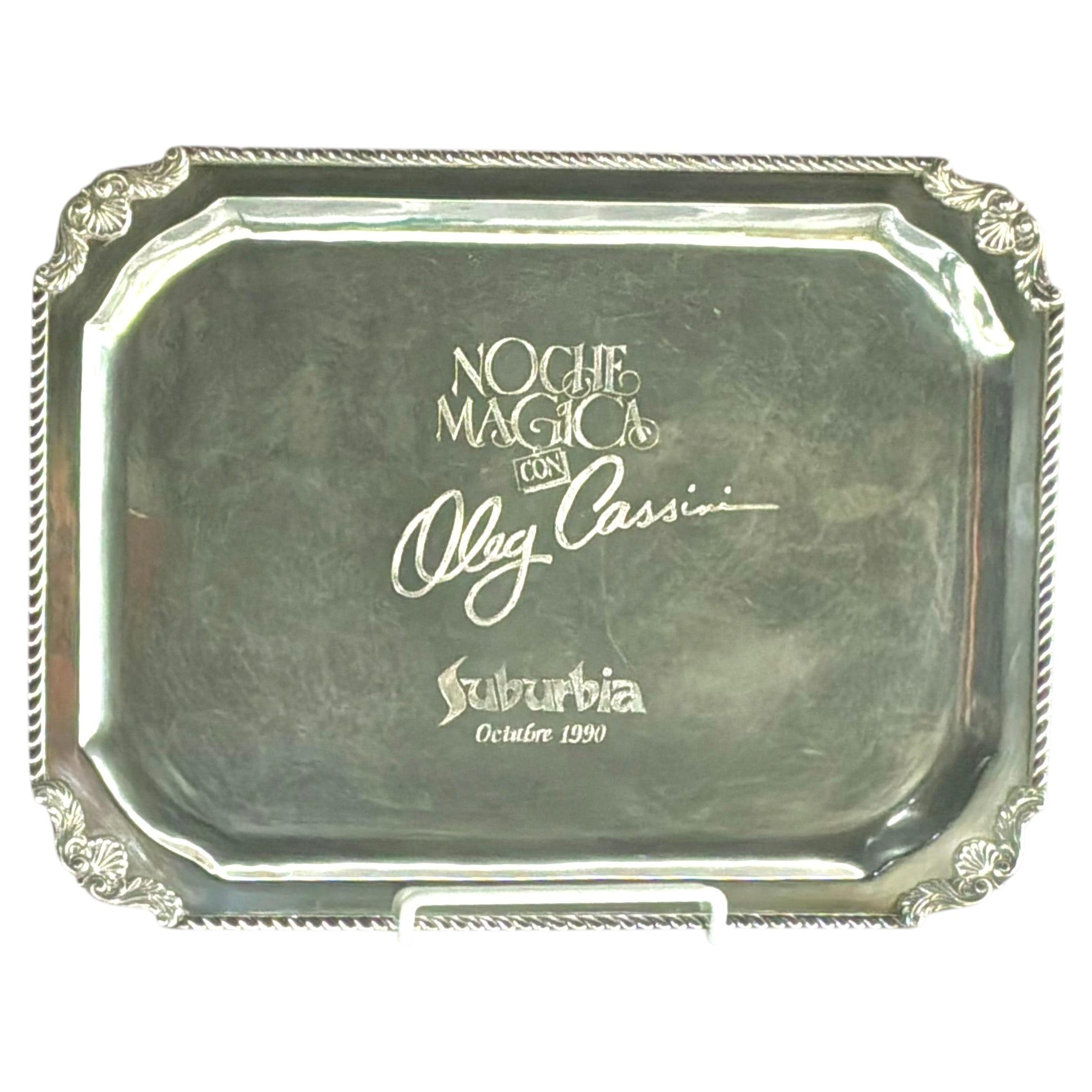 Plateau commémoratif "Noche Magica con Oleg Cassini" en argent sterling en vente
