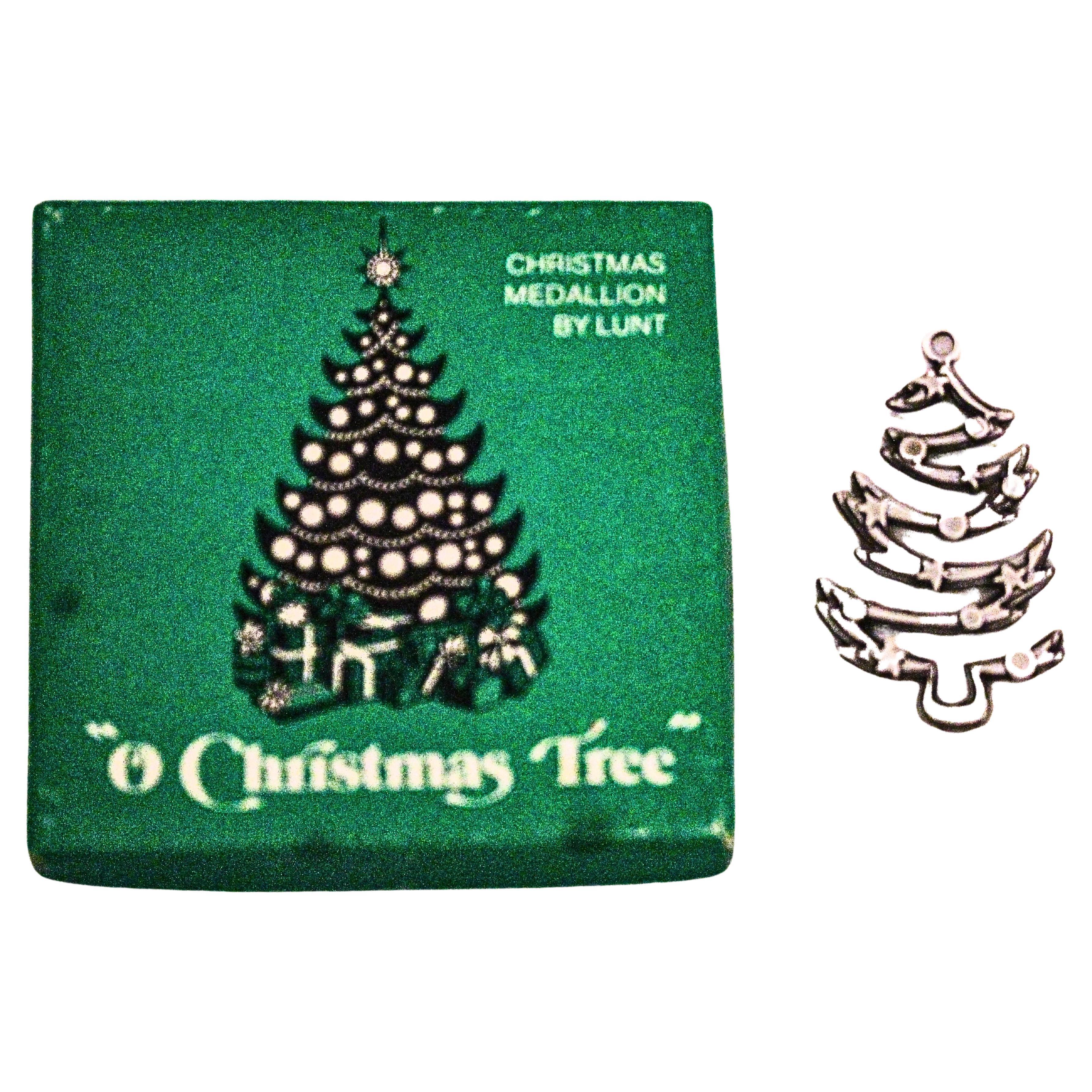 Sterling Silver “O Christmas Tree” Medallion by Lunt im Angebot
