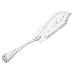 Antique Sterling Silver Old English Thread and Shell Fish Slice / Server by Paul Storr