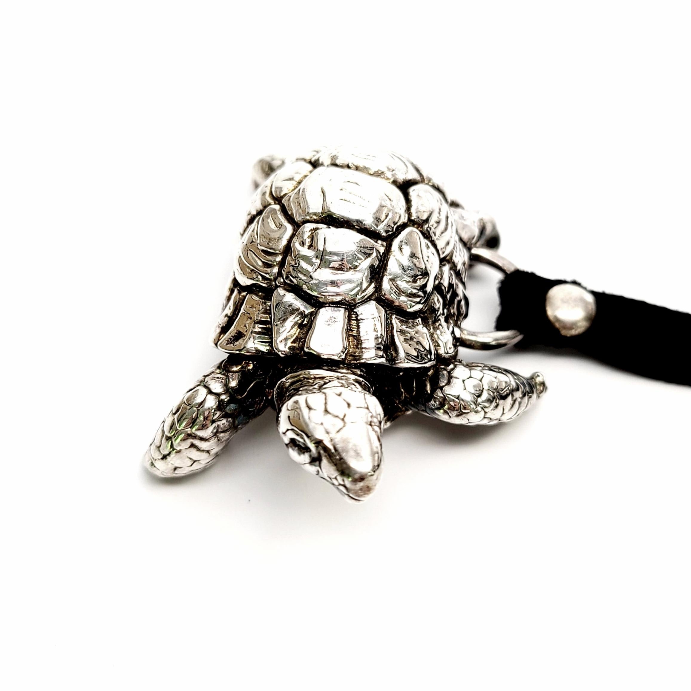 Sterling Silver On Wax 3D Turtle Pendant on Velvet Tie In Good Condition In Washington Depot, CT