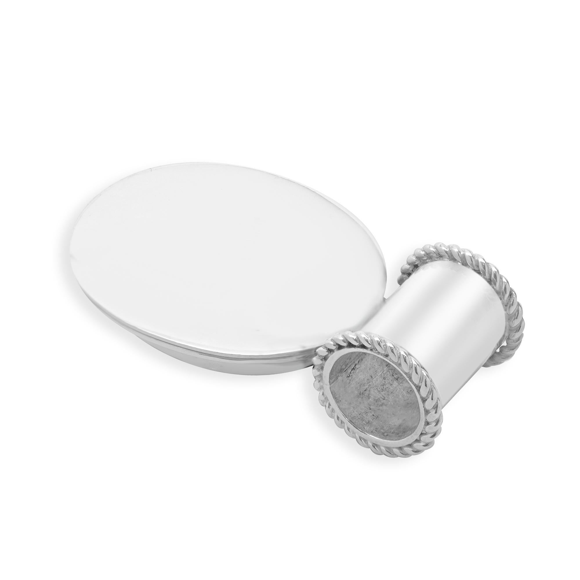 Taille ovale Pendentif ovale en argent sterling en onyx noir en vente