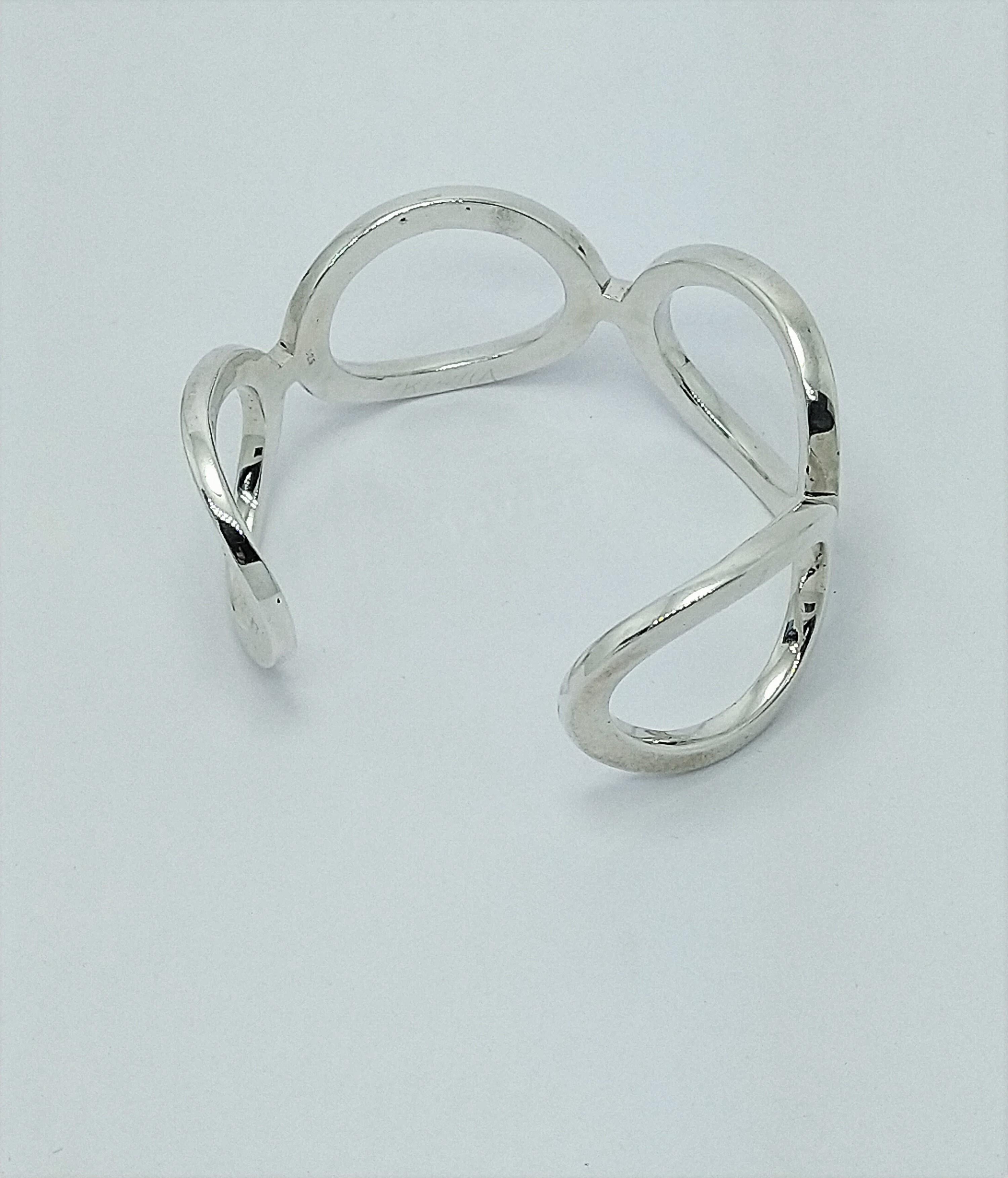 Women's Sterling Silver Oval Cuff Bracelet For Sale