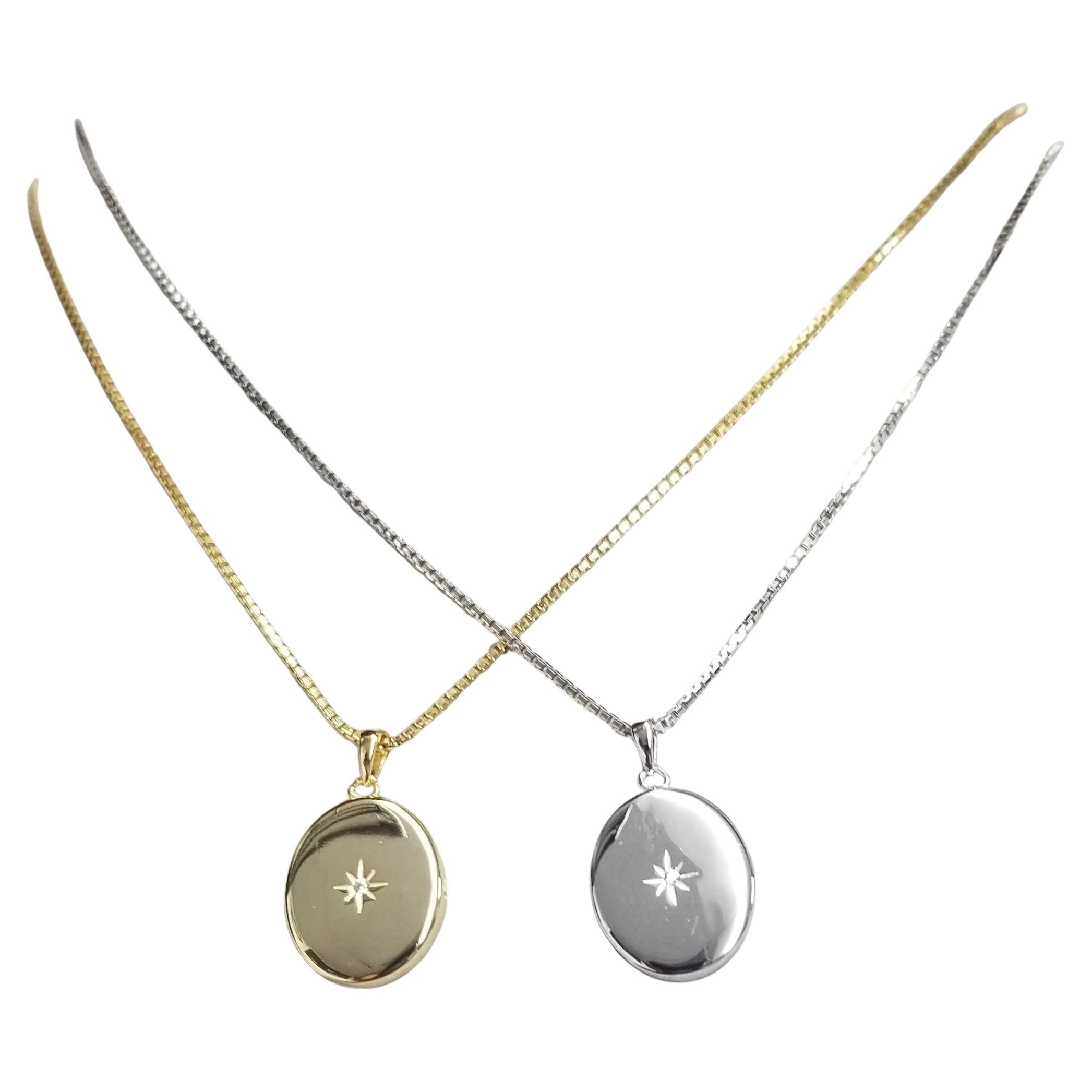 Collana con medaglione ovale in argento sterling - Zirconia cubica, catena da 16 pollici