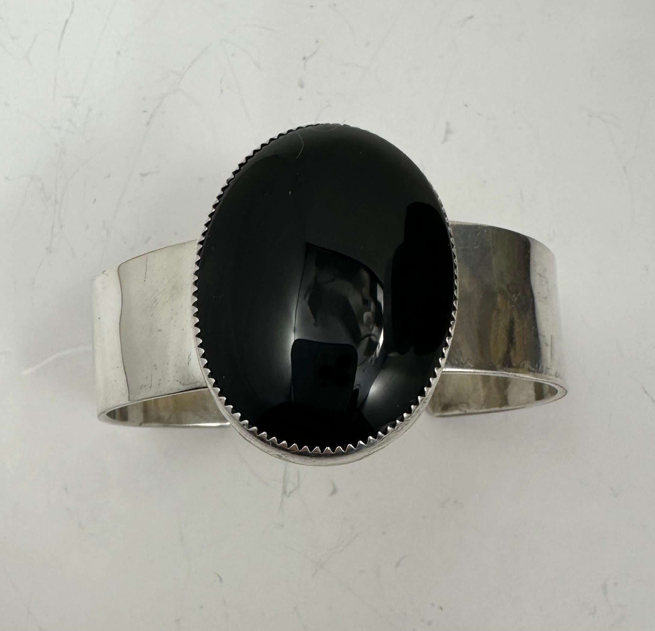 Modern Sterling Silver Oval Onyx Cuff Bracelet Signed by Navajo Artist R Henry For Sale