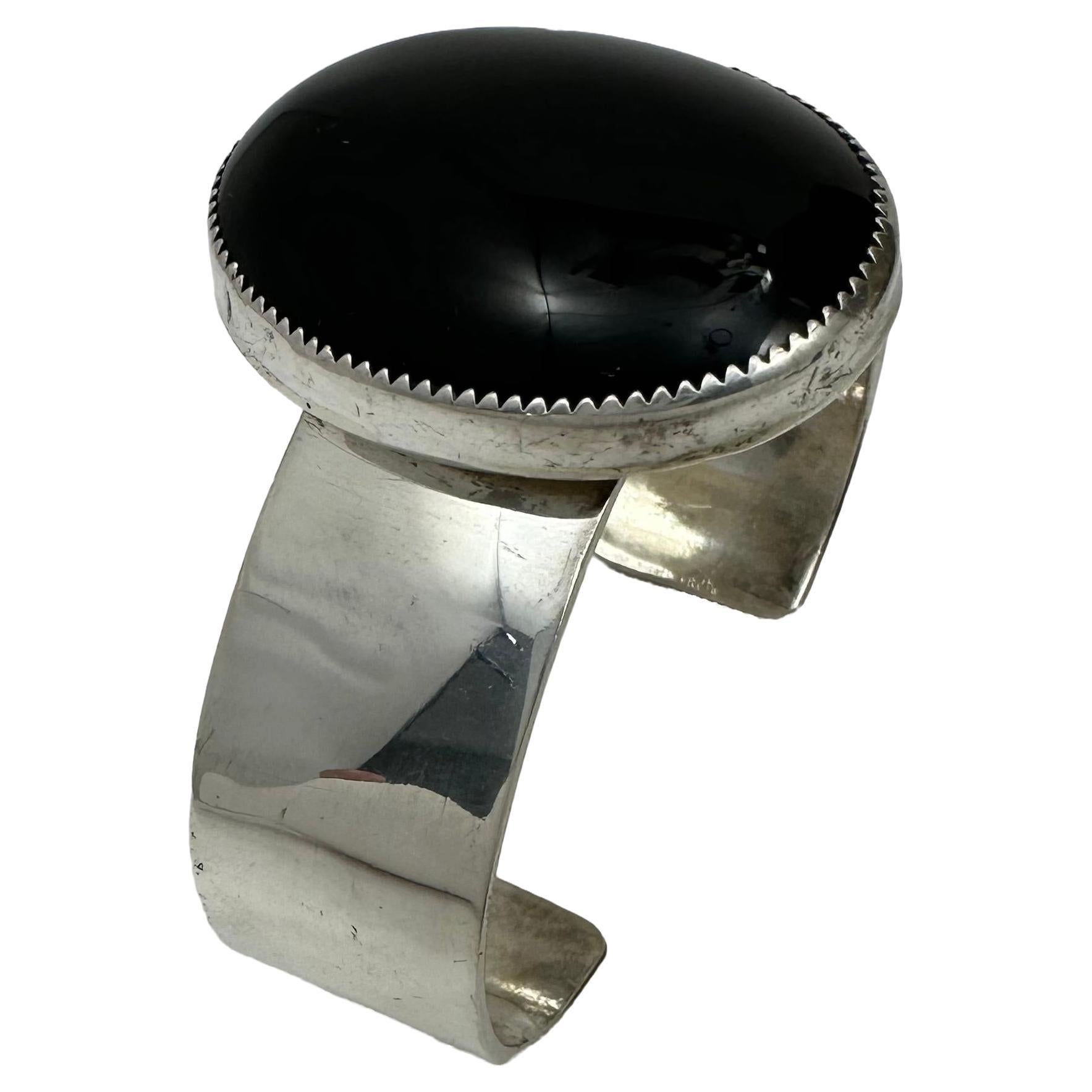 Sterling Silver Oval Onyx Cuff Bracelet Signed by Navajo Artist R Henry For Sale