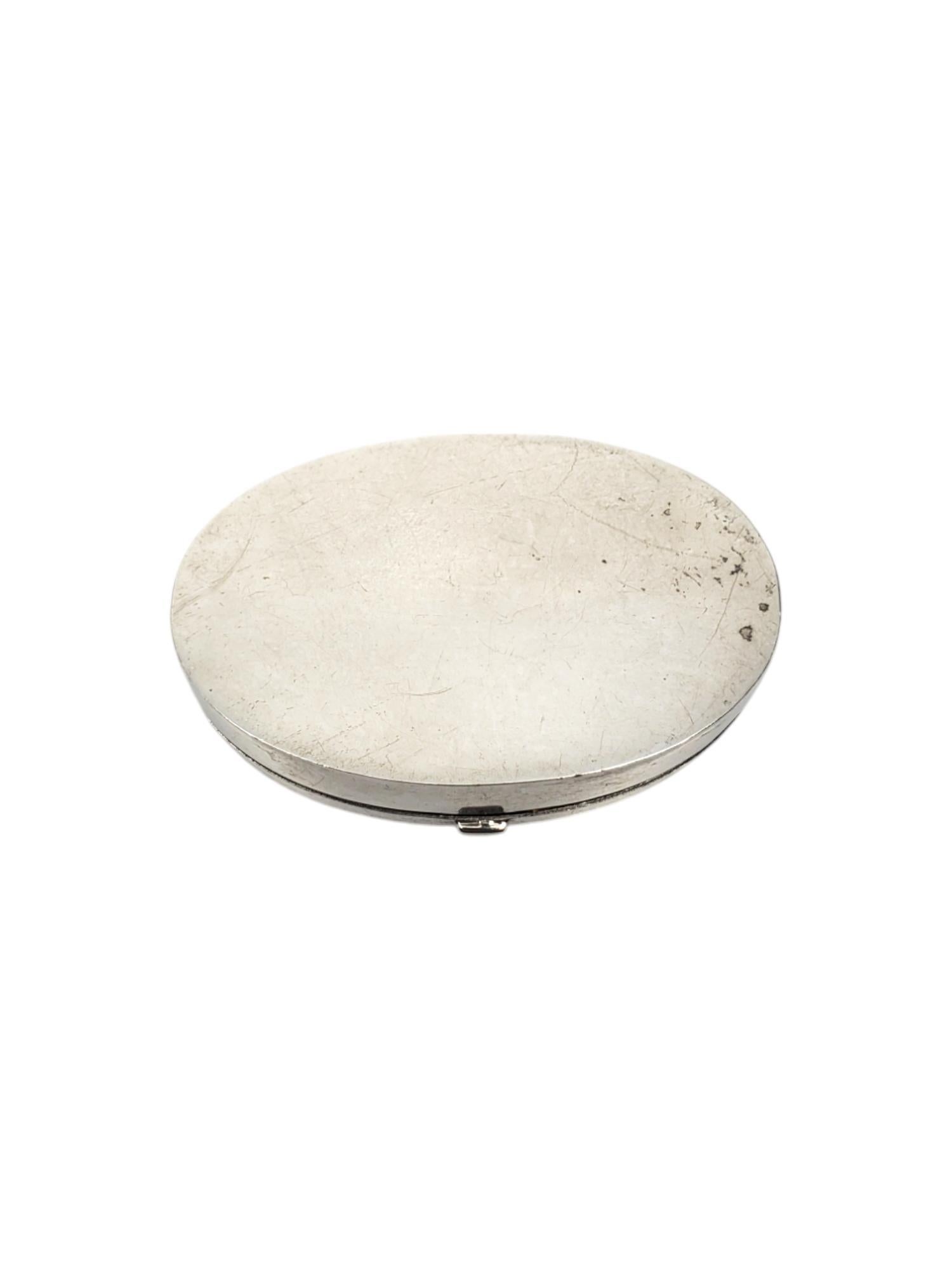 Boîte à pilules ovale en argent sterling n° 19679 en vente 1
