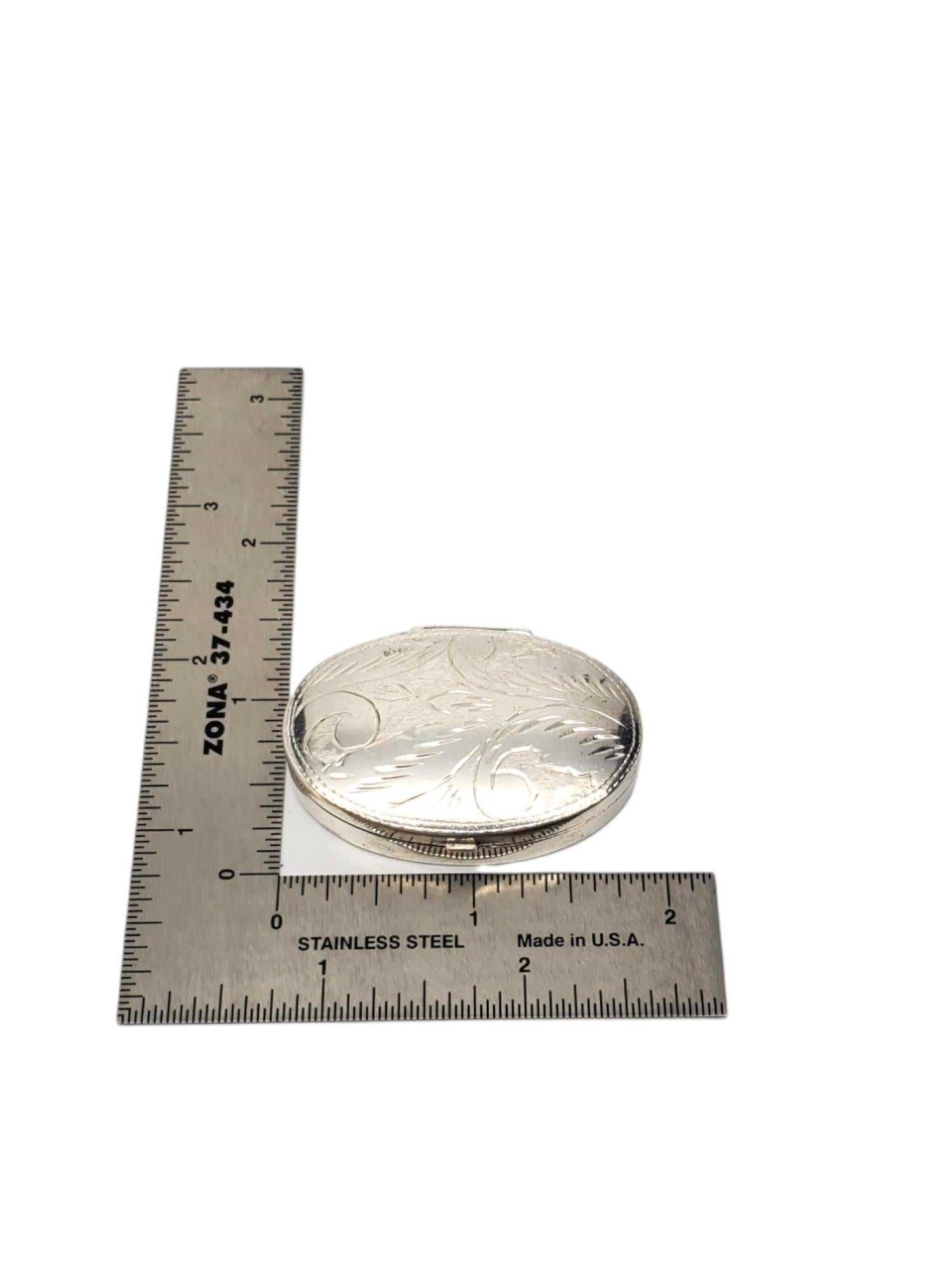 Boîte à pilules ovale en argent sterling n° 19679 en vente 5