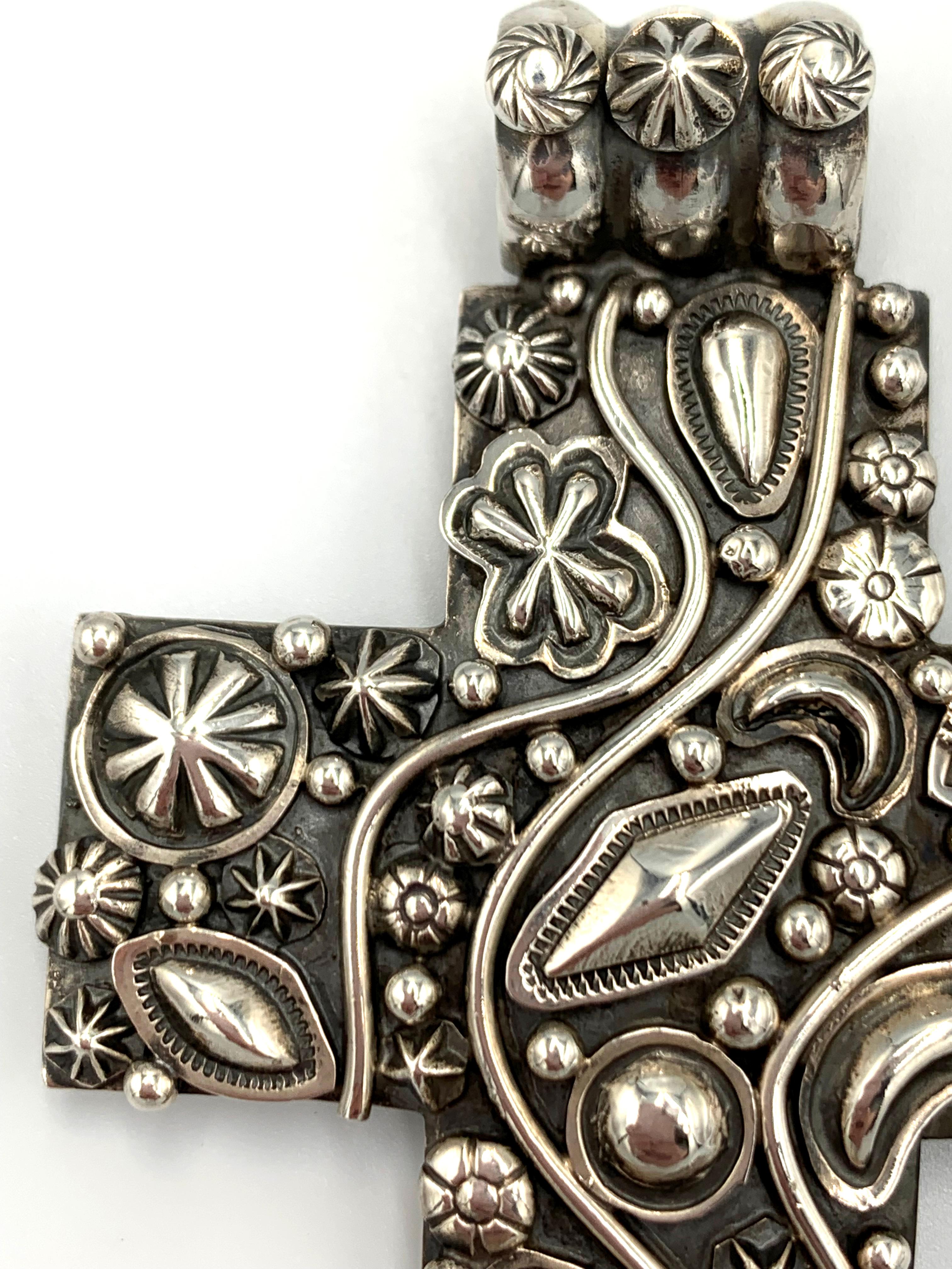 Ciondolo a forma di croce sovrapposta in argento Sterling di Ronnie Willie in vendita 3