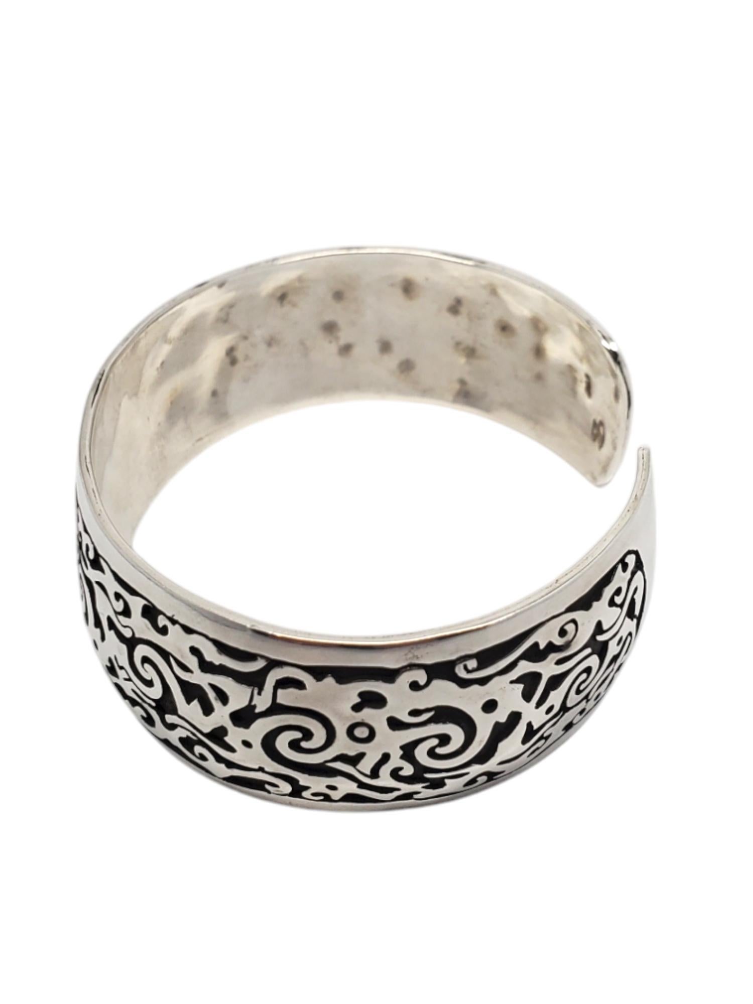 Donna Bracciale largo in argento sterling ossidato con filigrana tagliata #20765 in vendita