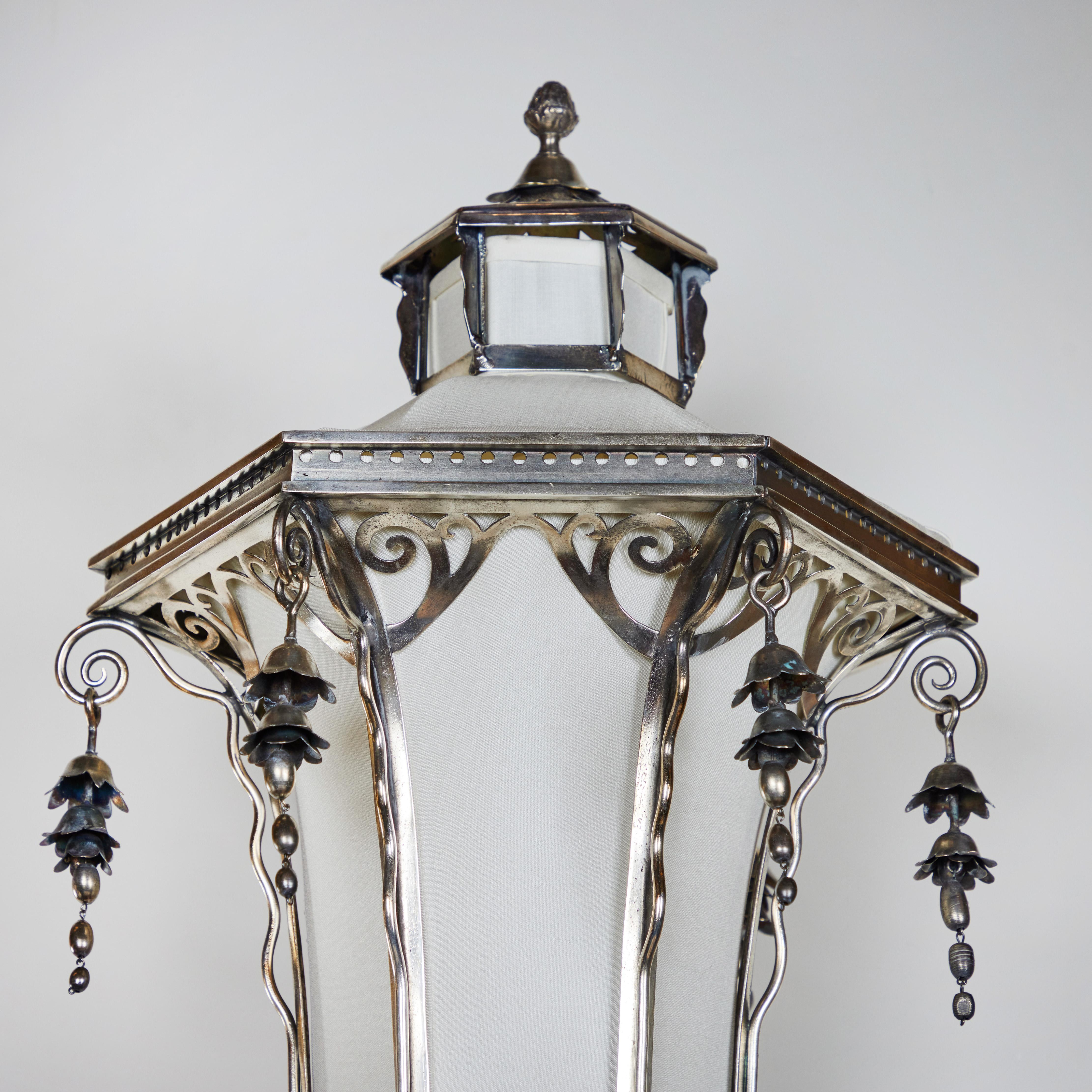 Sterling Silver Pagoda Sconce In Good Condition For Sale In Newport Beach, CA