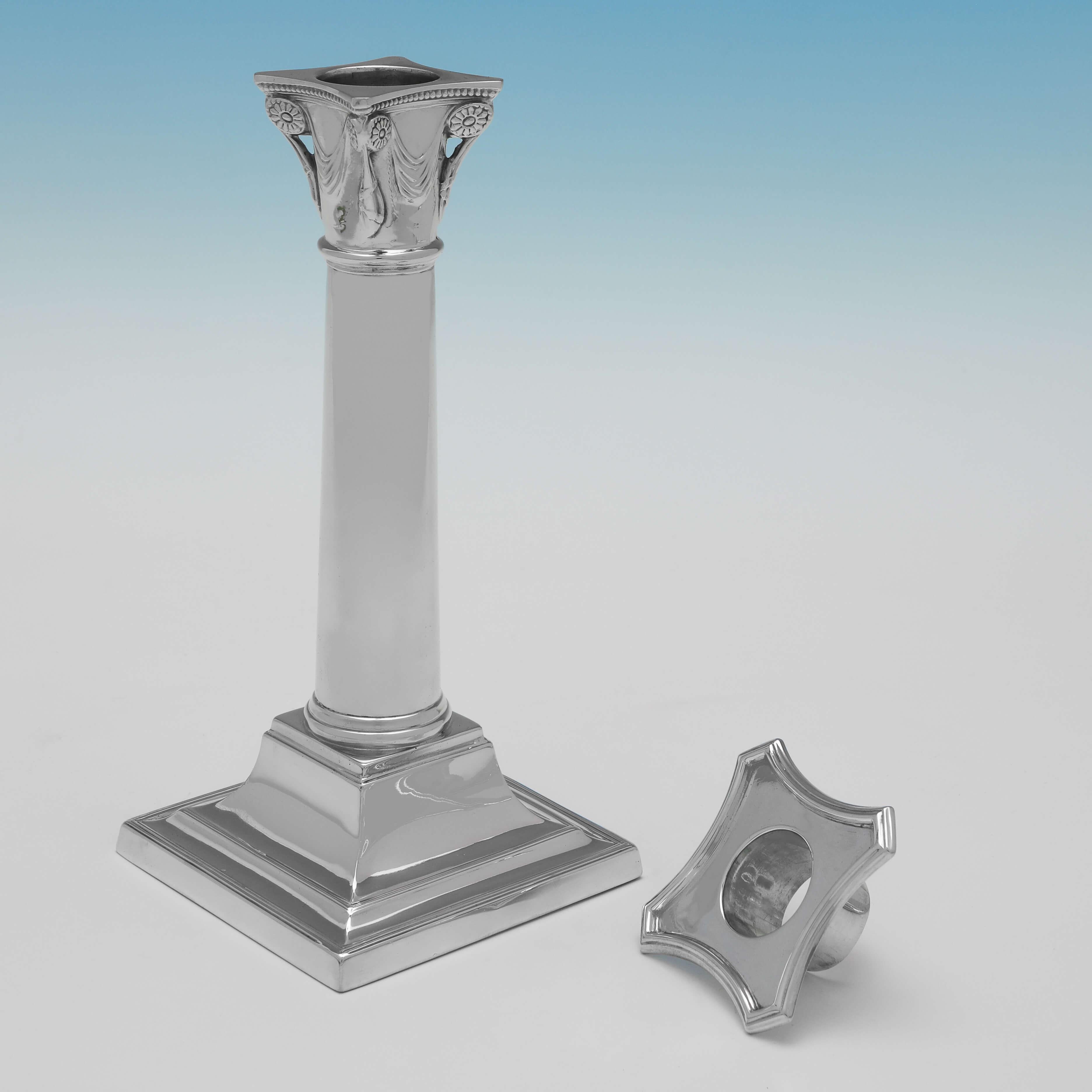 English Neoclassical Revival Sterling Silver Pair of Candlesticks, Sheffield 1921 For Sale