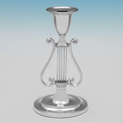 Paire de bougeoirs « Lyre » en argent sterling