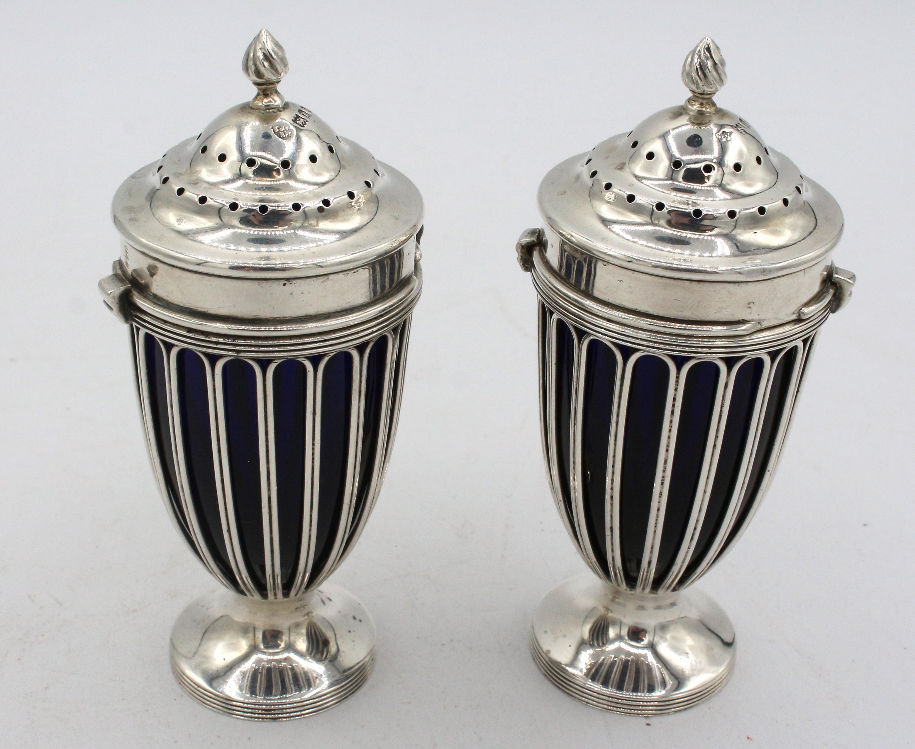 20th Century Sterling Silver Pair of Salt & Pepper Casters, London, 1910 For Sale