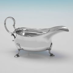 Antique English Sterling Silver Pair of Sauce Boats, 1911/1912
