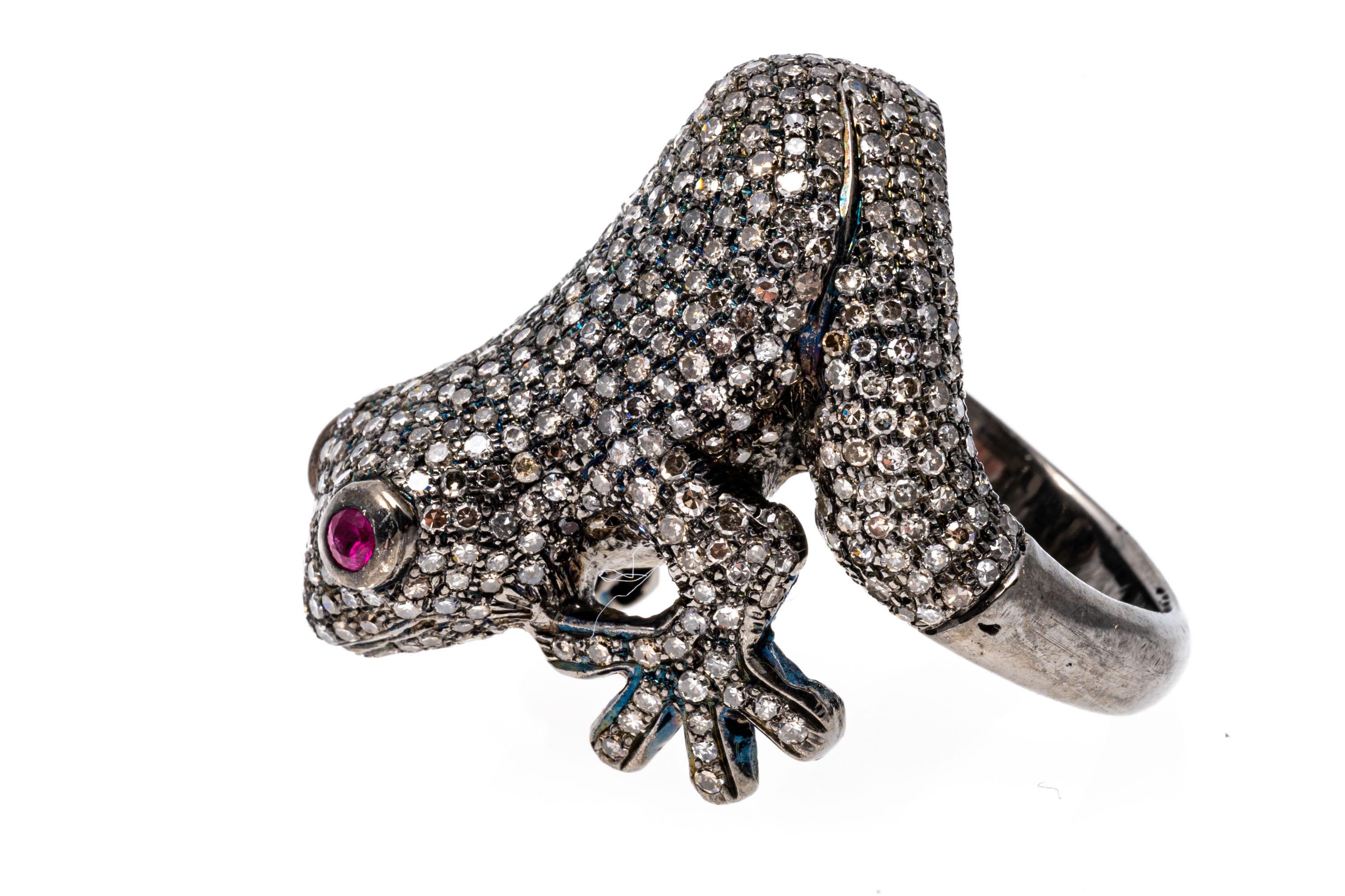 Bague grenouille en argent sterling sertie d'un pavé de diamants, App. 2.63 TCW en vente 4