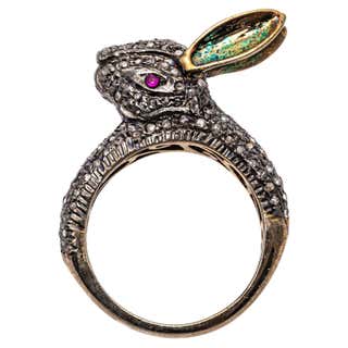 Ear Rabbit Ring House of RAVN, 18k Gold Wonderland Rabbit Ring with Diamond Ears and ...
