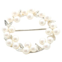 Sterling Silver Pearl Wreath Pin