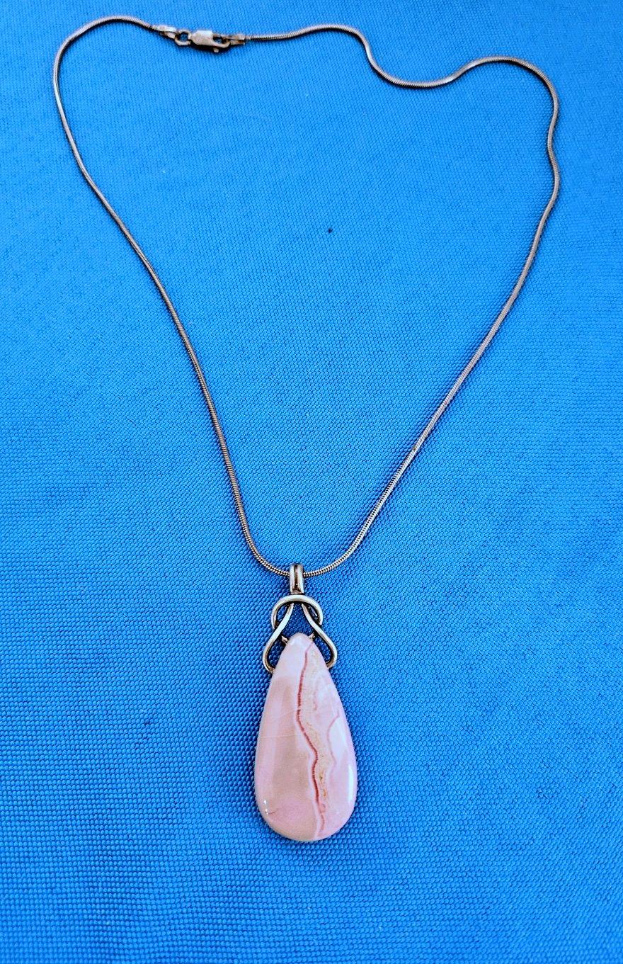 Sterling Silver Pendant Necklace with Semiprecious Stone, Stamped, Vintage For Sale 1