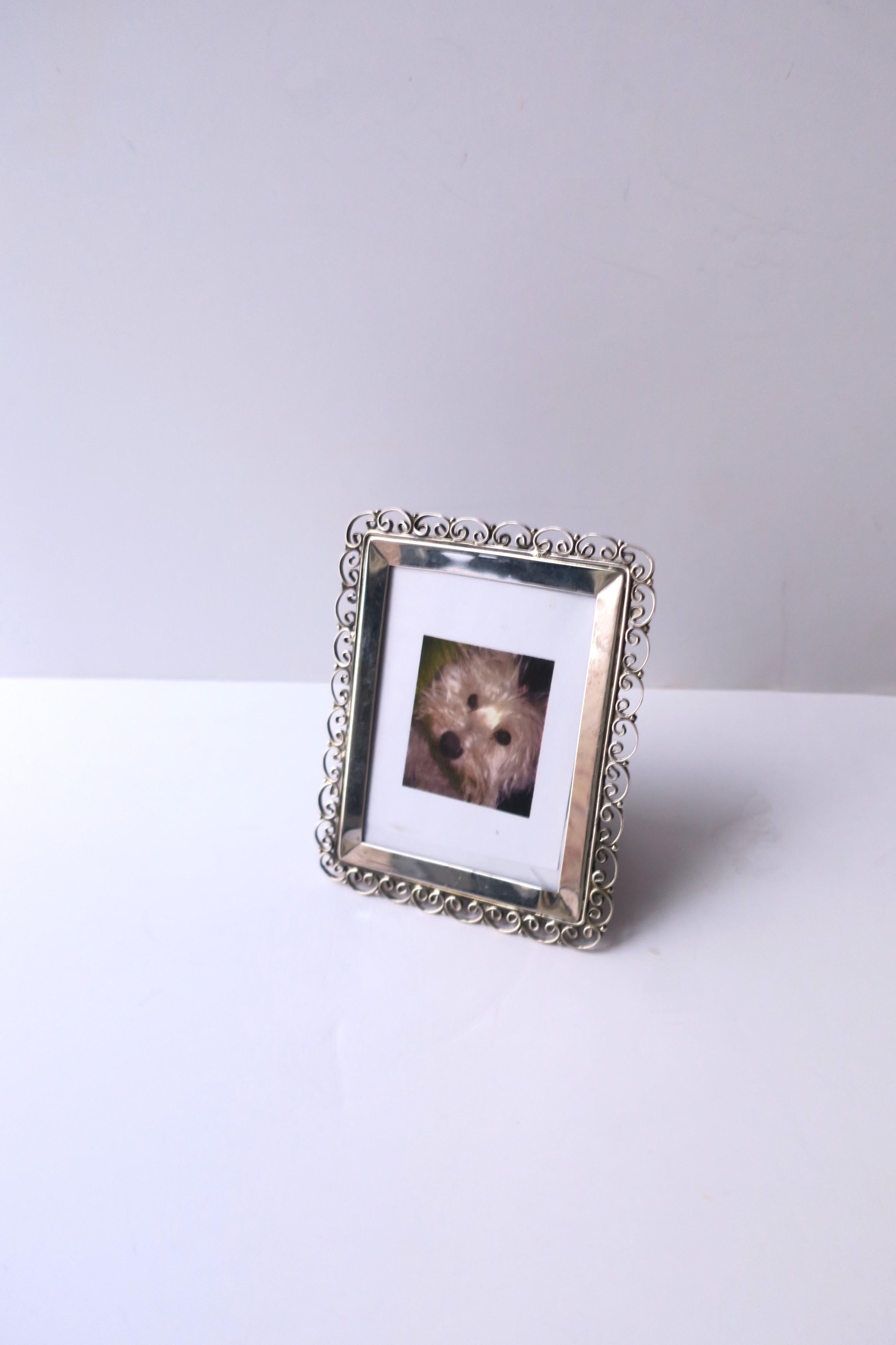 Sterling Silver Picture Frame In Good Condition For Sale In New York, NY