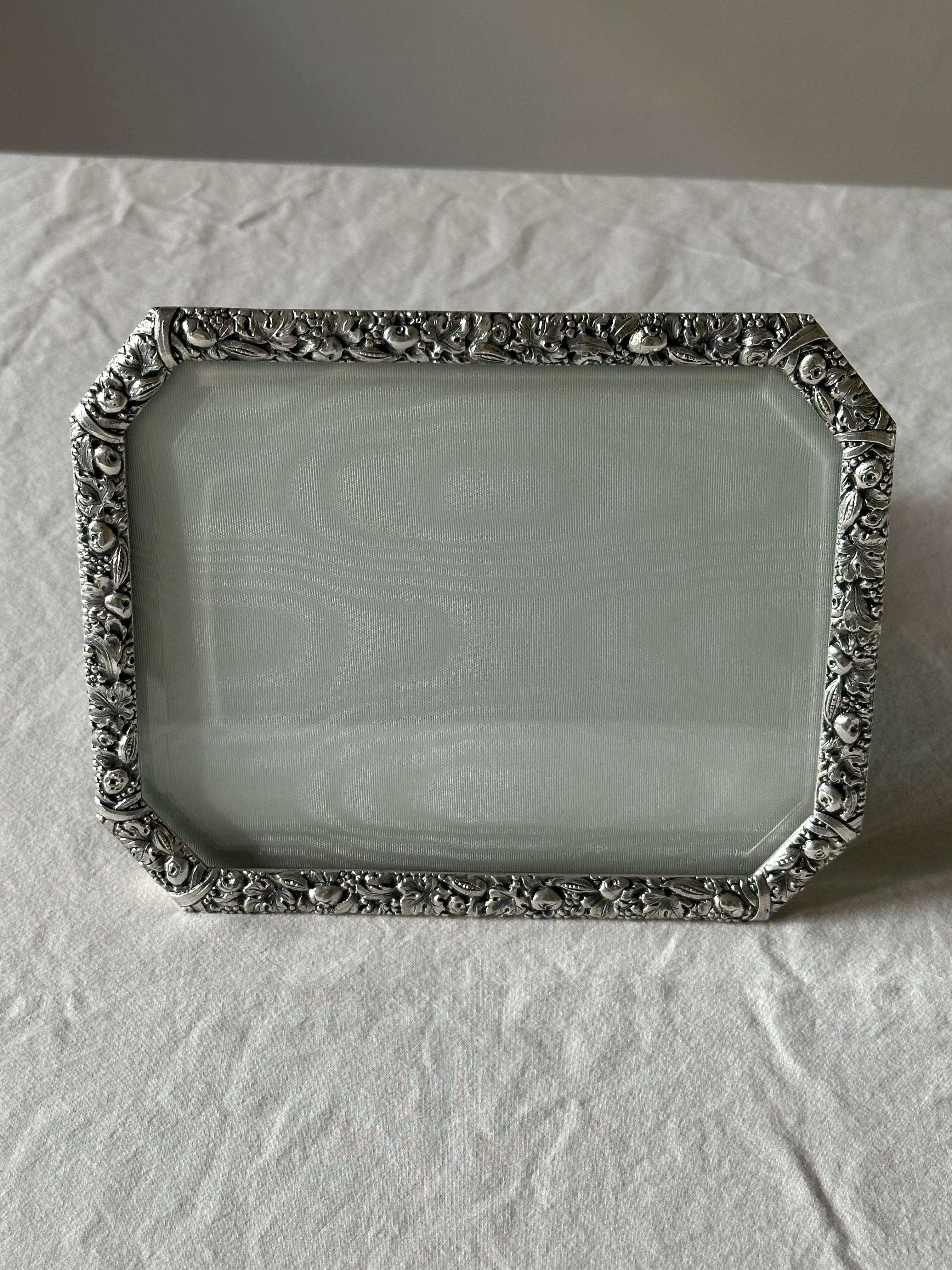 Sterling Silver Picture Frame in the style of Buccellati In Good Condition For Sale In New York, NY