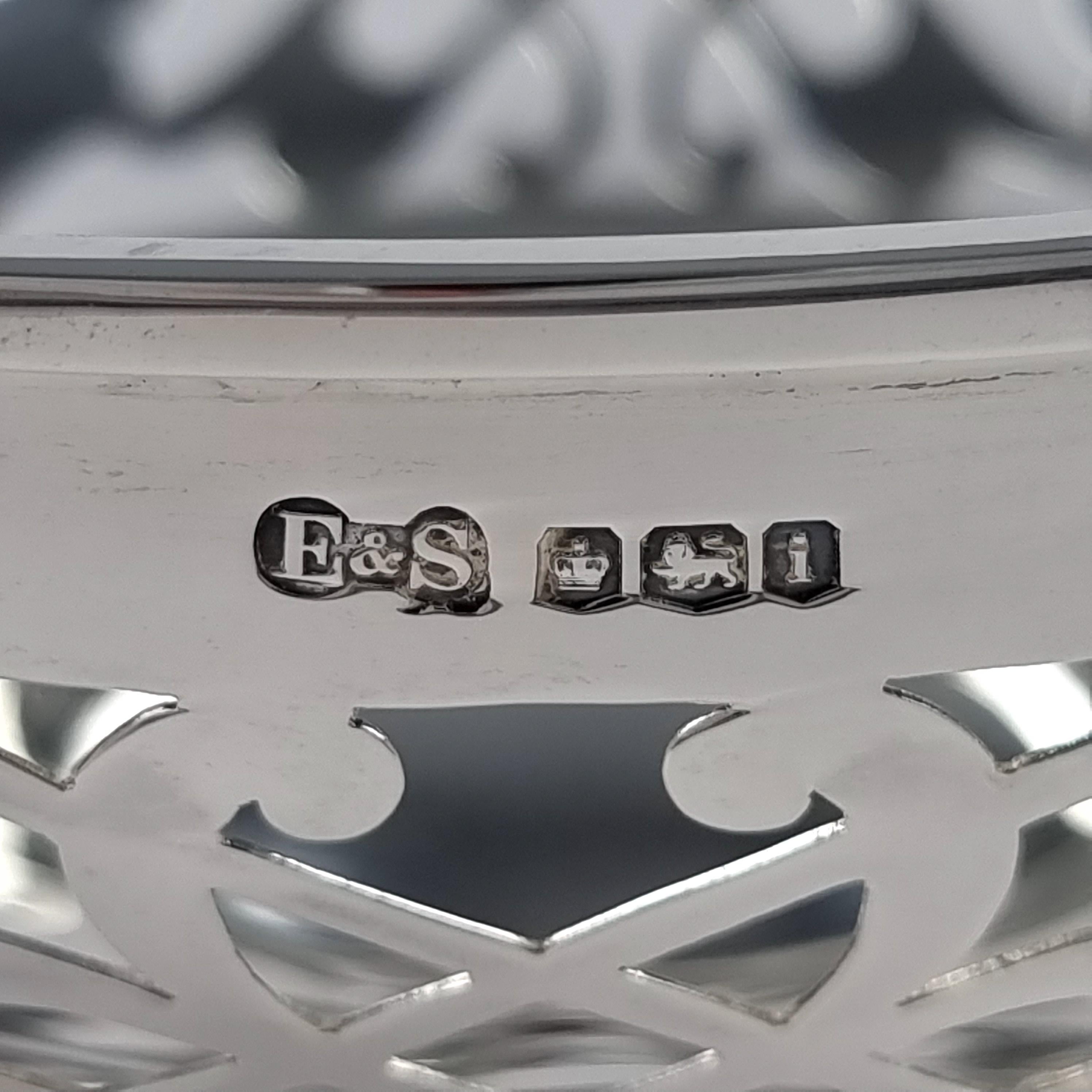 Sterlingsilber durchbrochener Quaich, Edward & Sons, 1926 im Angebot 3