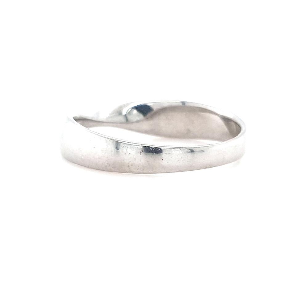 Contemporary Sterling Silver Pinched Ring Band - Size S (Approx 9.25 US) For Sale