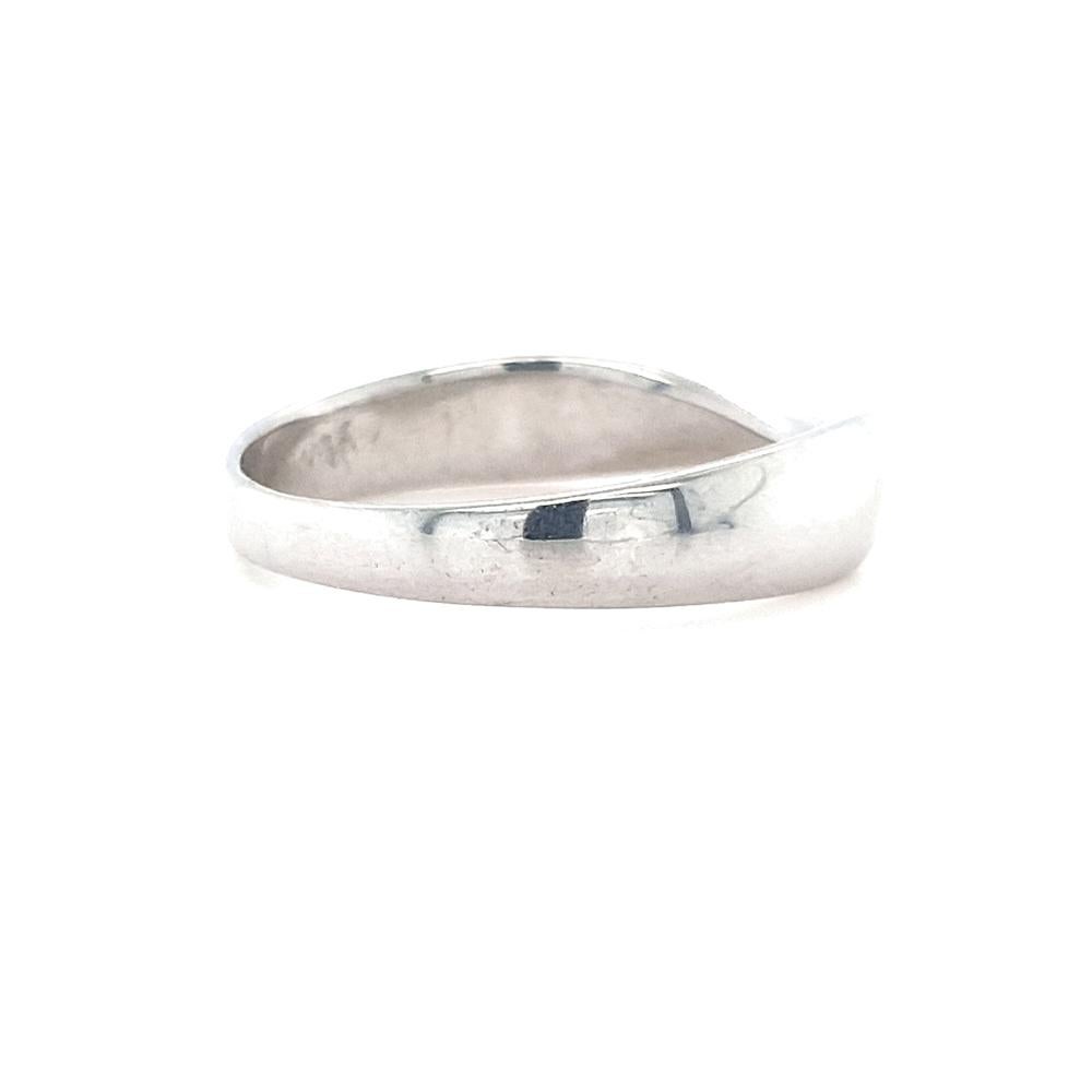 Sterling Silver Pinched Ring Band - Size S (Approx 9.25 US) In New Condition For Sale In Birmingham, GB