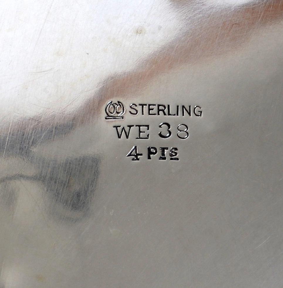 Brocca in argento Sterling Forma Classica Helmut In condizioni ottime in vendita a valatie, NY