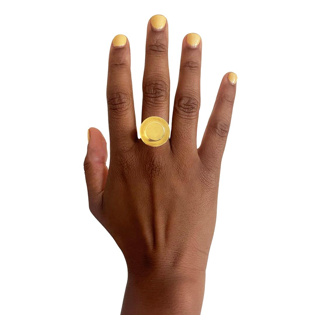 Contemporary Sterling Silver plated 14k Gold Phoebe Signet Ring, Size 7 For Sale