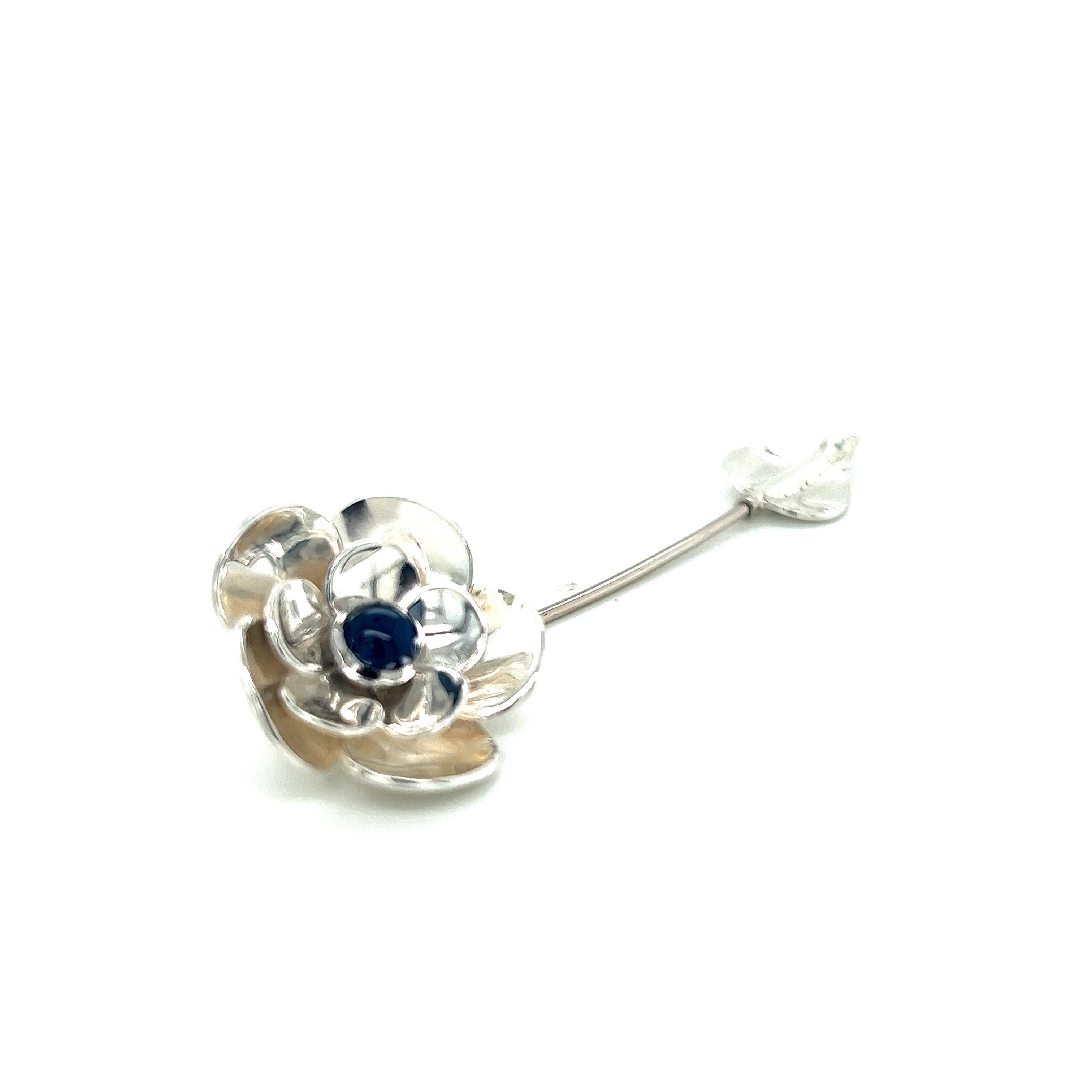 Sterling Silver, Platinum, and 14k White Gold Flower Pin with Cabochon Sapphire For Sale 2