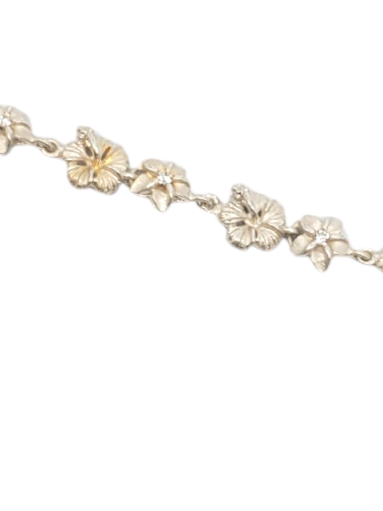 Sterling Silver Plumeria Flower Link Bracelet #20642 In Good Condition In Washington Depot, CT