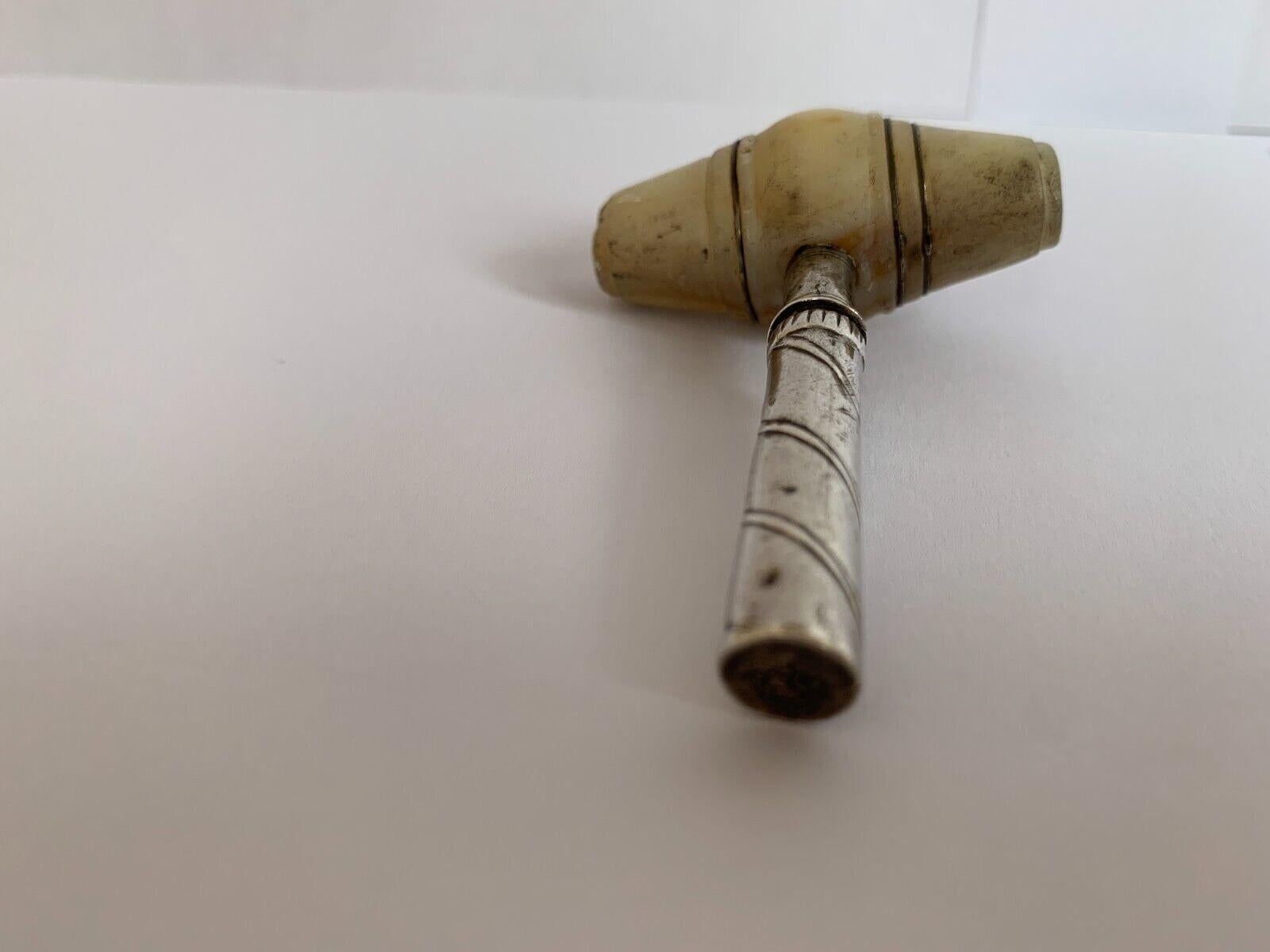 Sterling Silver Pocket Corkscrew with a Mother of Pearl Handle, 18th Century In Good Condition For Sale In London, GB