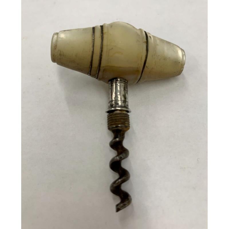 Sterling Silver Pocket Corkscrew with a Mother of Pearl Handle, 18th Century For Sale 2