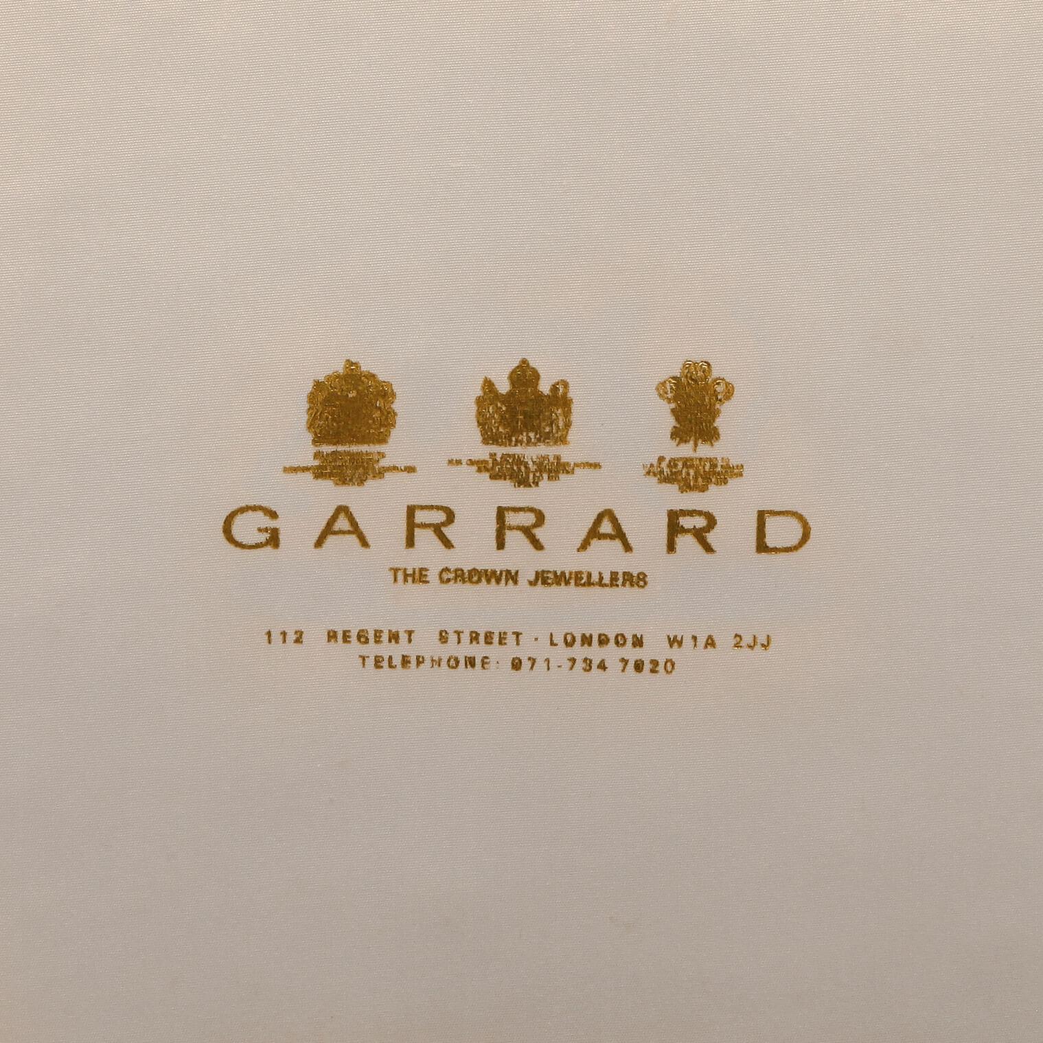 Stock Exchange Interest - Large Sterling Silver Centrepiece or Plate by Garrard In Good Condition In London, London