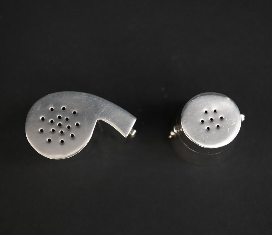 Late 20th Century Sterling Silver Punctuation Salt and Pepper For Sale