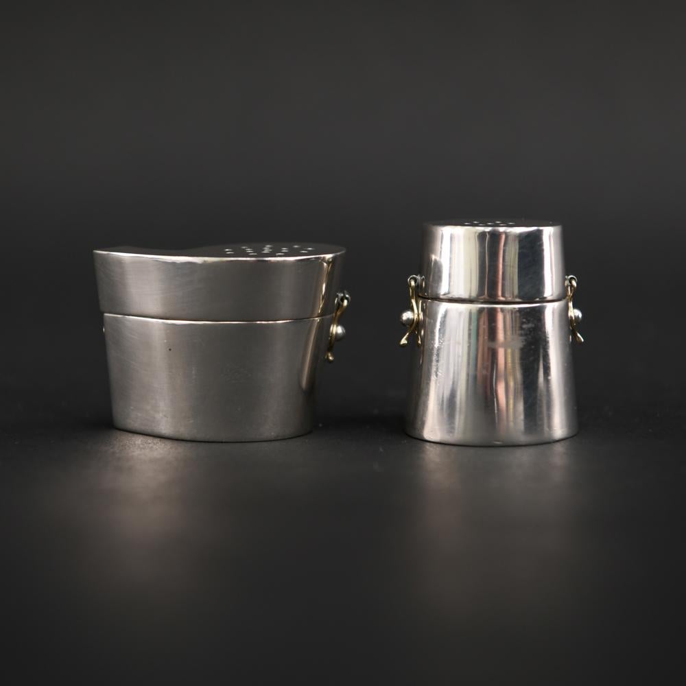 Sterling Silver Punctuation Salt and Pepper For Sale 4