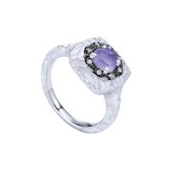 Bague de fantaisie en argent, jade violet et saphir blanc
