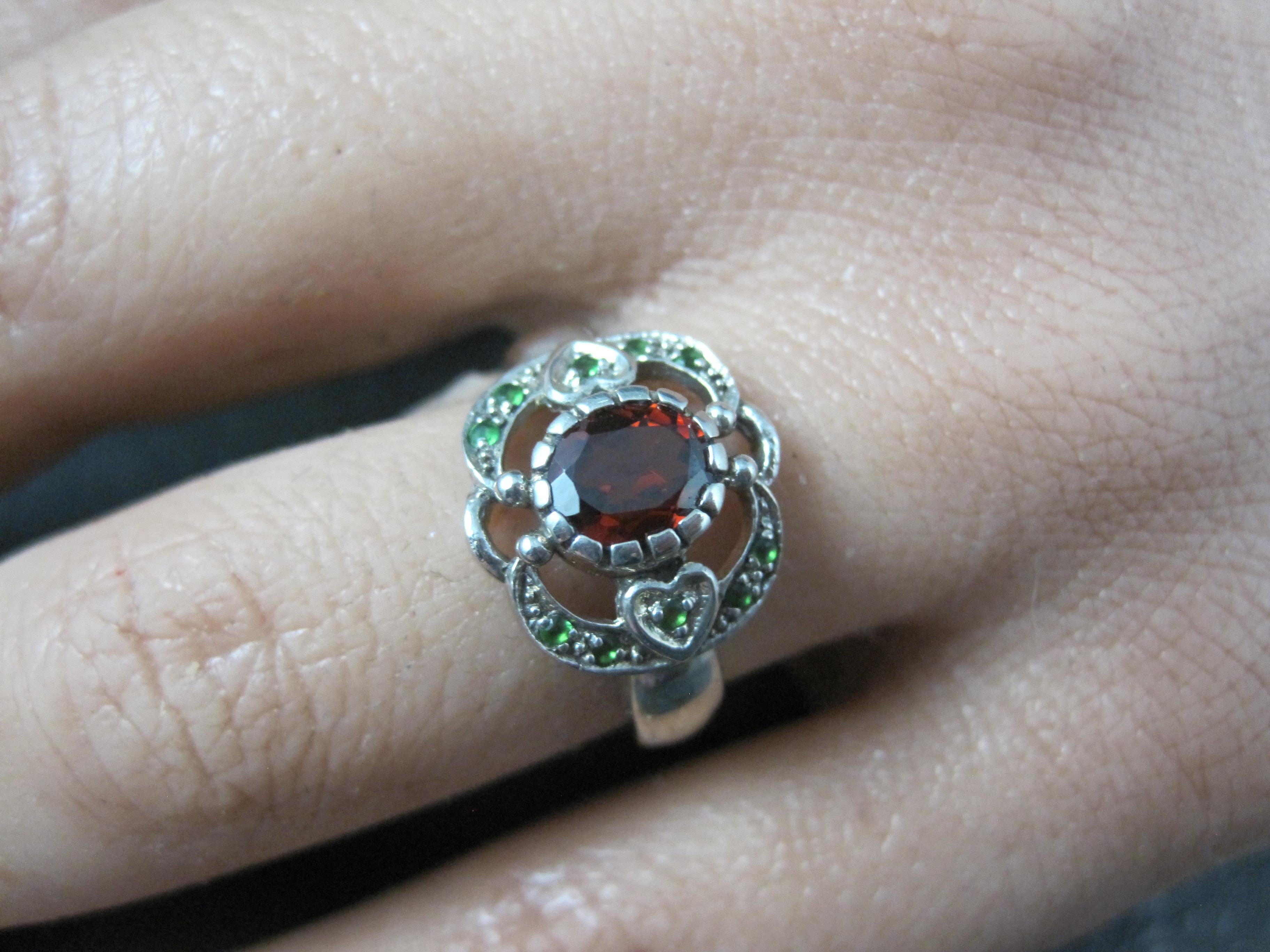 Sterling Silver Red and Tsavorite Garnet Ring Size 5.5 For Sale 1
