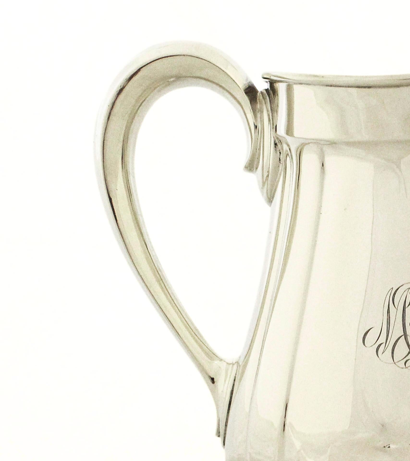 Sterling Silver Reed and Barton Water Pitcher (amerikanisch) im Angebot