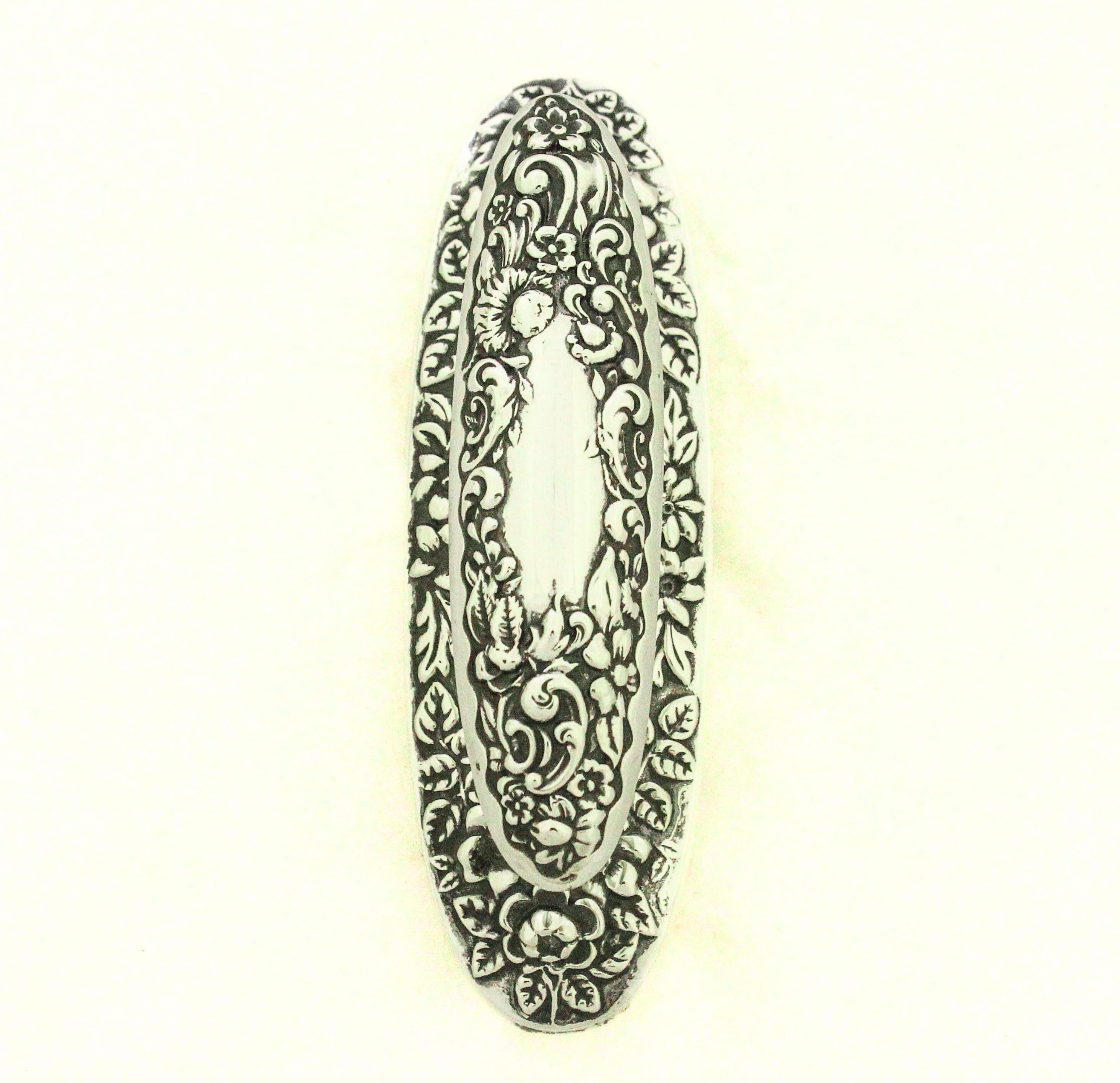 Sterling Silver Repousse Buffer im Zustand „Hervorragend“ im Angebot in Brooklyn, NY