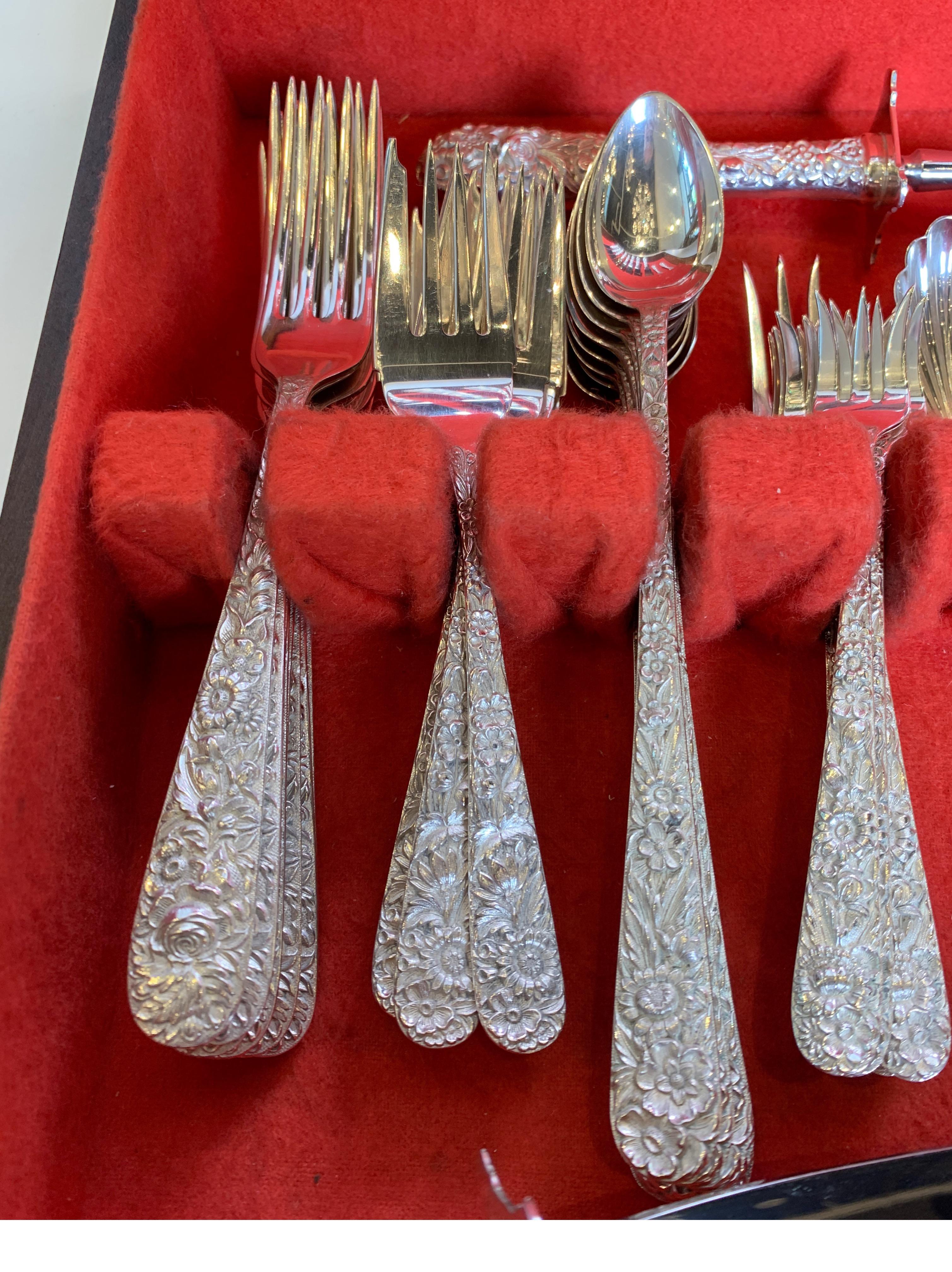 Sterling Silver Repousse Flatware Set with Walnut Box, Kirk & Son 68pcs In Excellent Condition In Lambertville, NJ