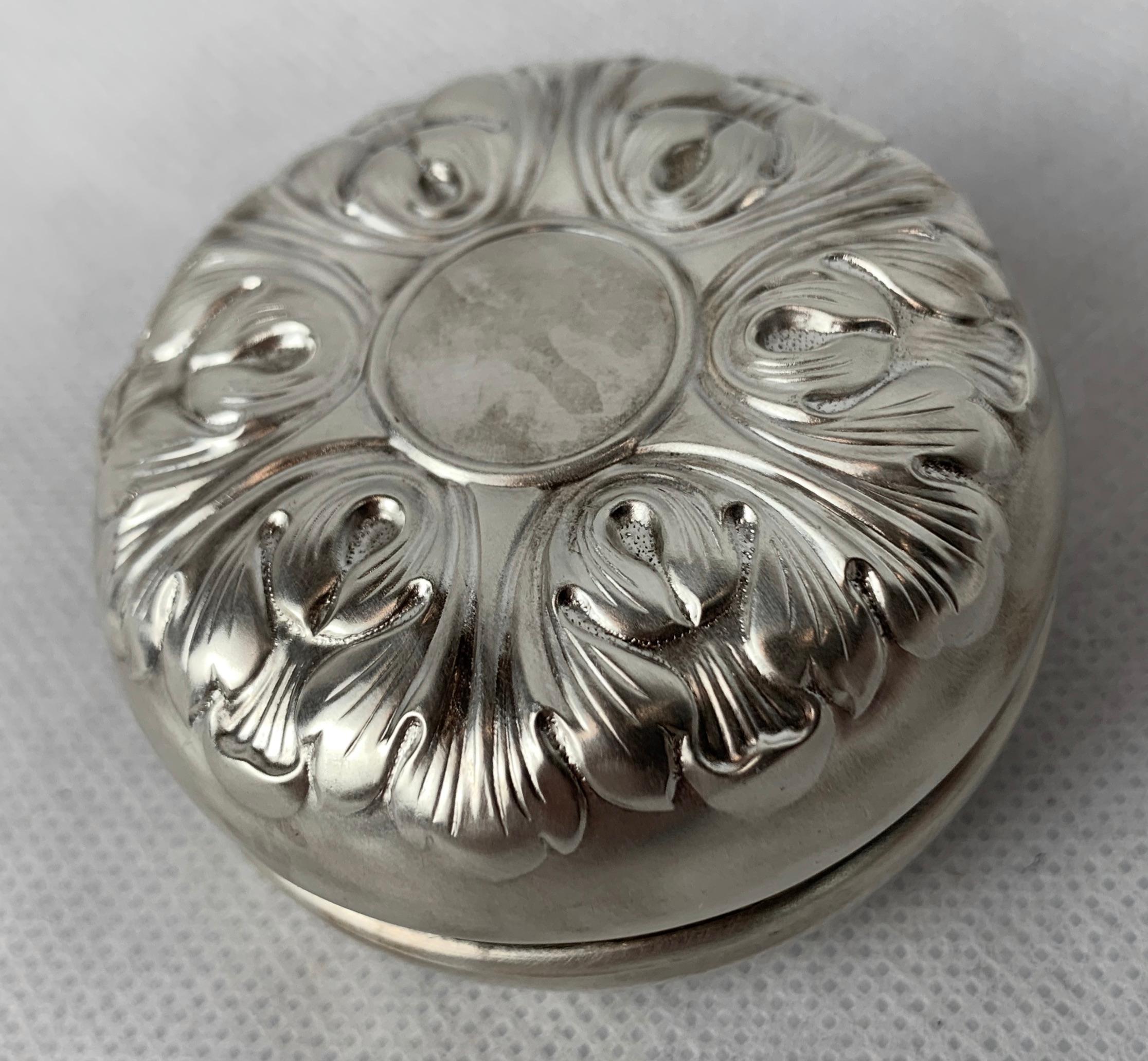 The Executive Toy YO-YO-Sterling Silver Repoussé by The Gorham Mfg. Co. In Good Condition In West Palm Beach, FL