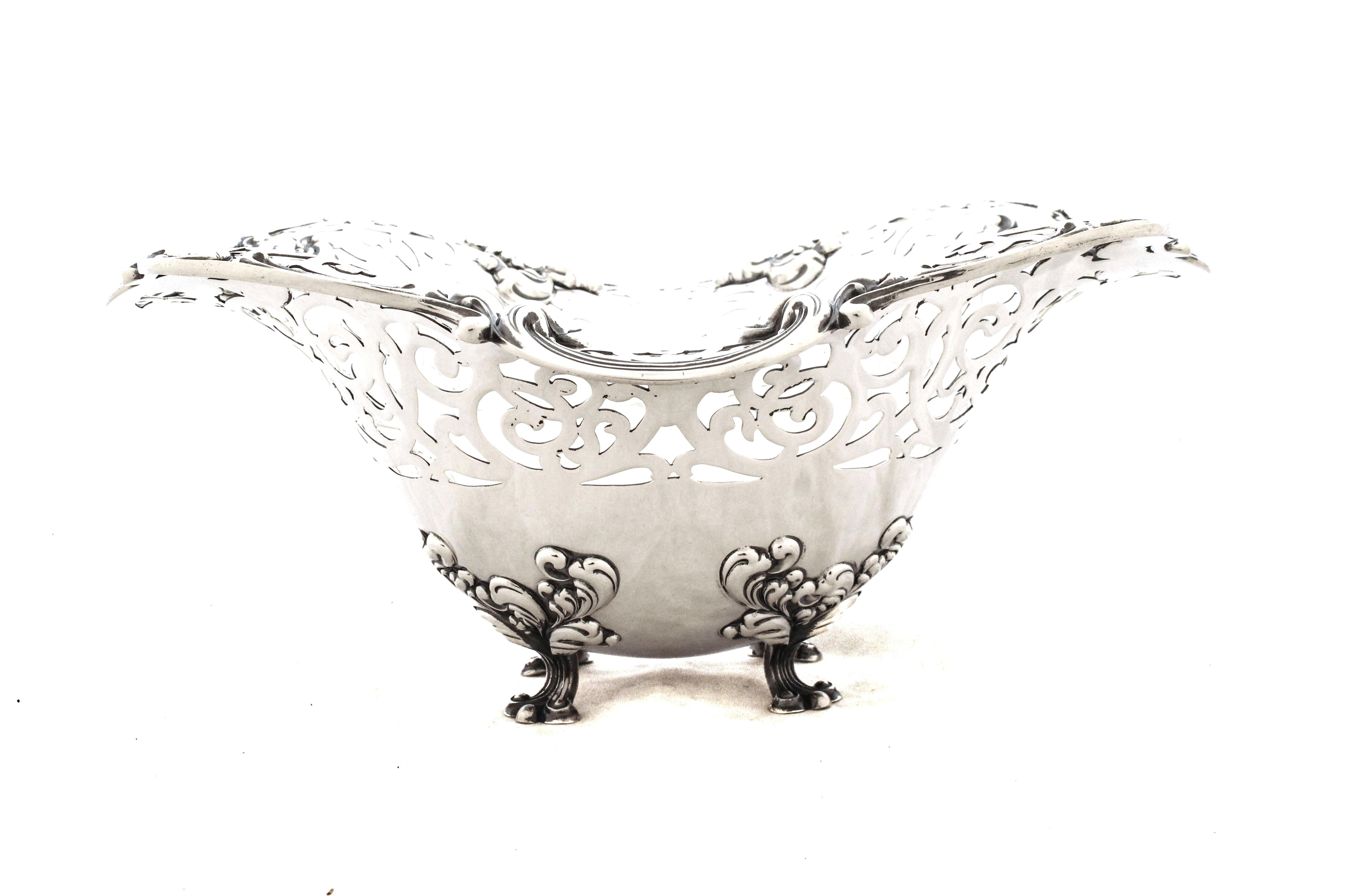 Cuenco reticulado de plata de ley principios del siglo XX en venta