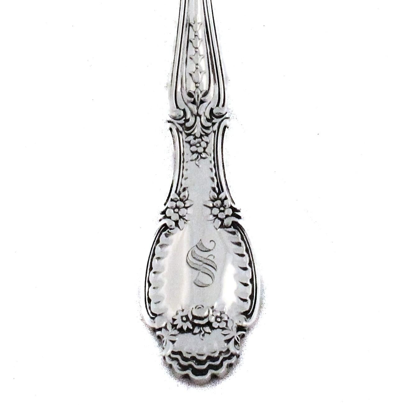 Sterling Silver “Richelieu” Serving Spoon In Excellent Condition For Sale In Brooklyn, NY